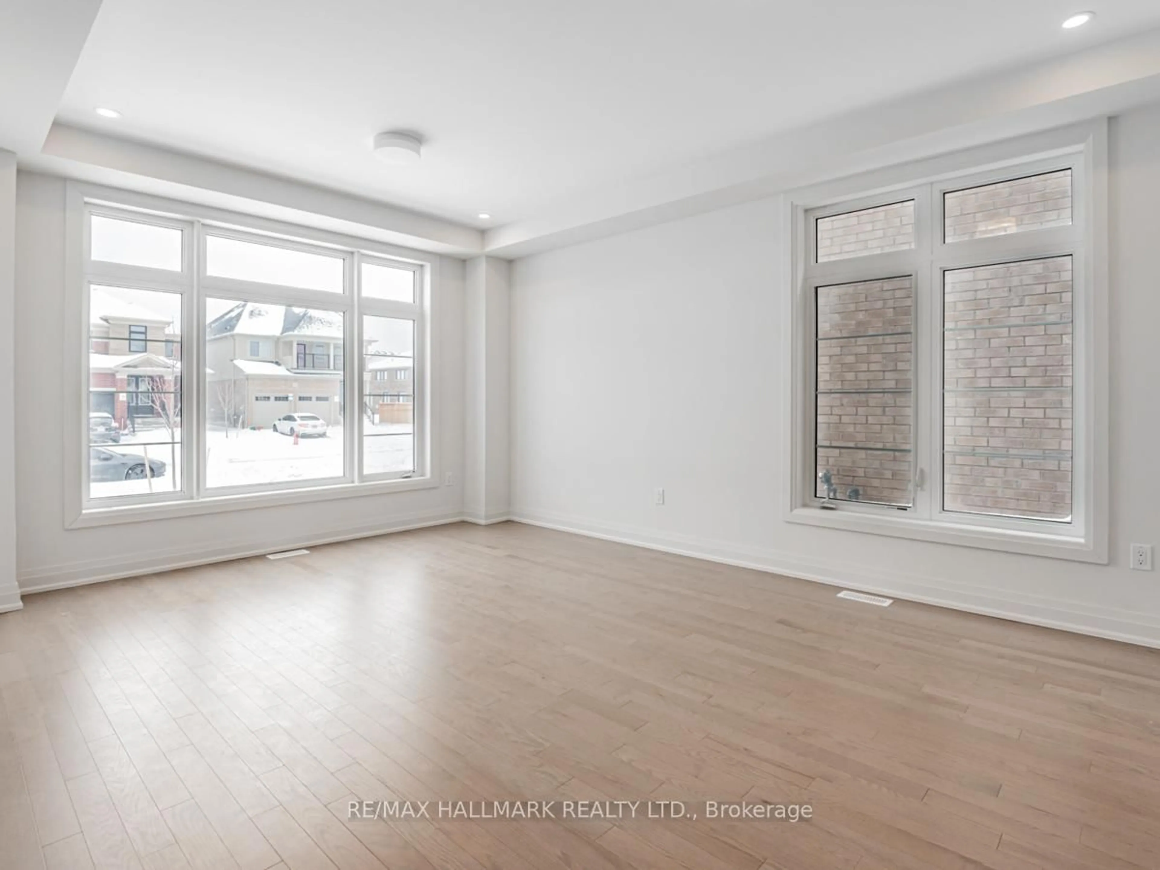 A pic of a room for 23 Hummingbird Grve, Adjala-Tosorontio Ontario L0G 1W0