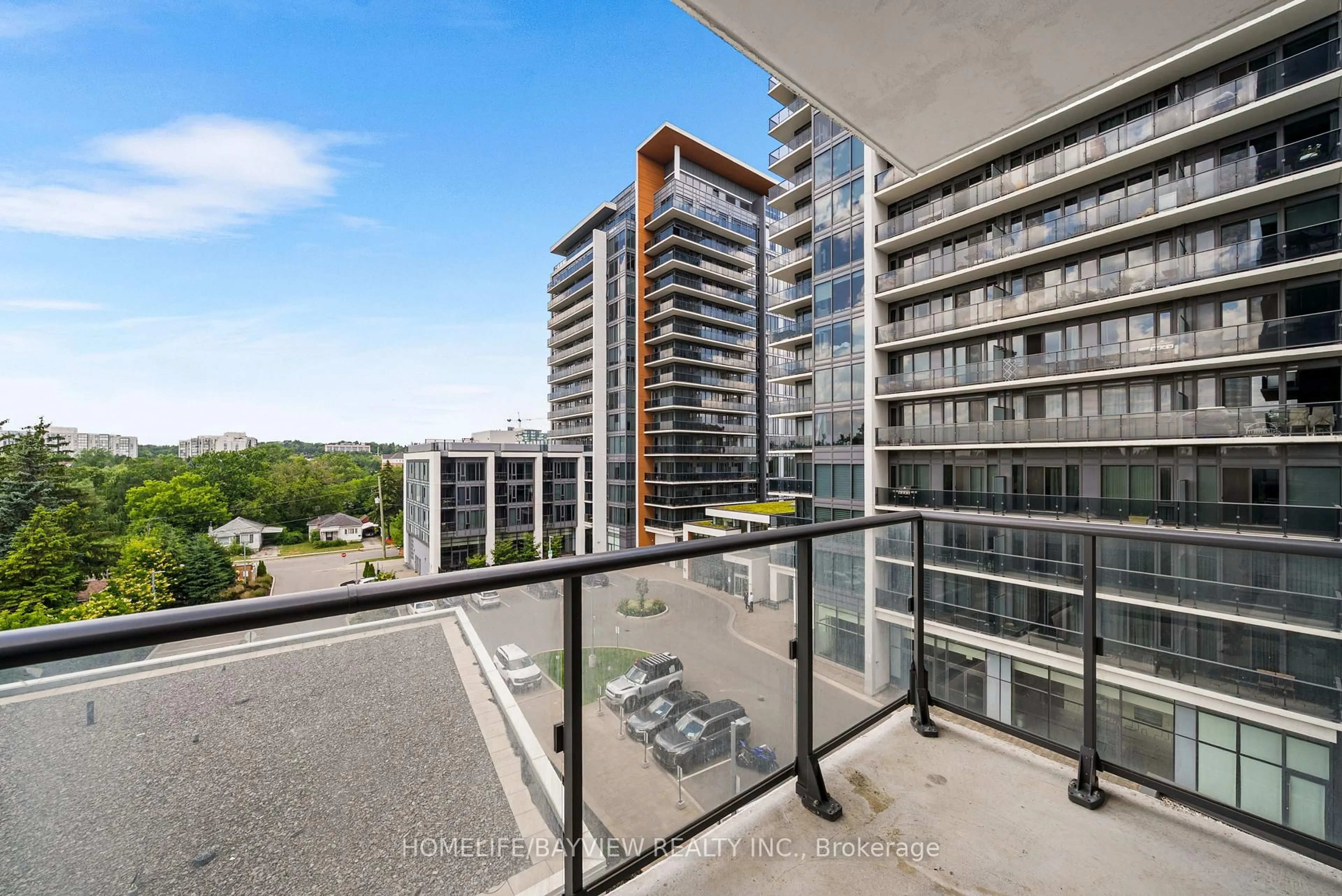 Balcony in the apartment, city buildings view from balcony for 9618 Yonge St #509, Richmond Hill Ontario L4C 0X5