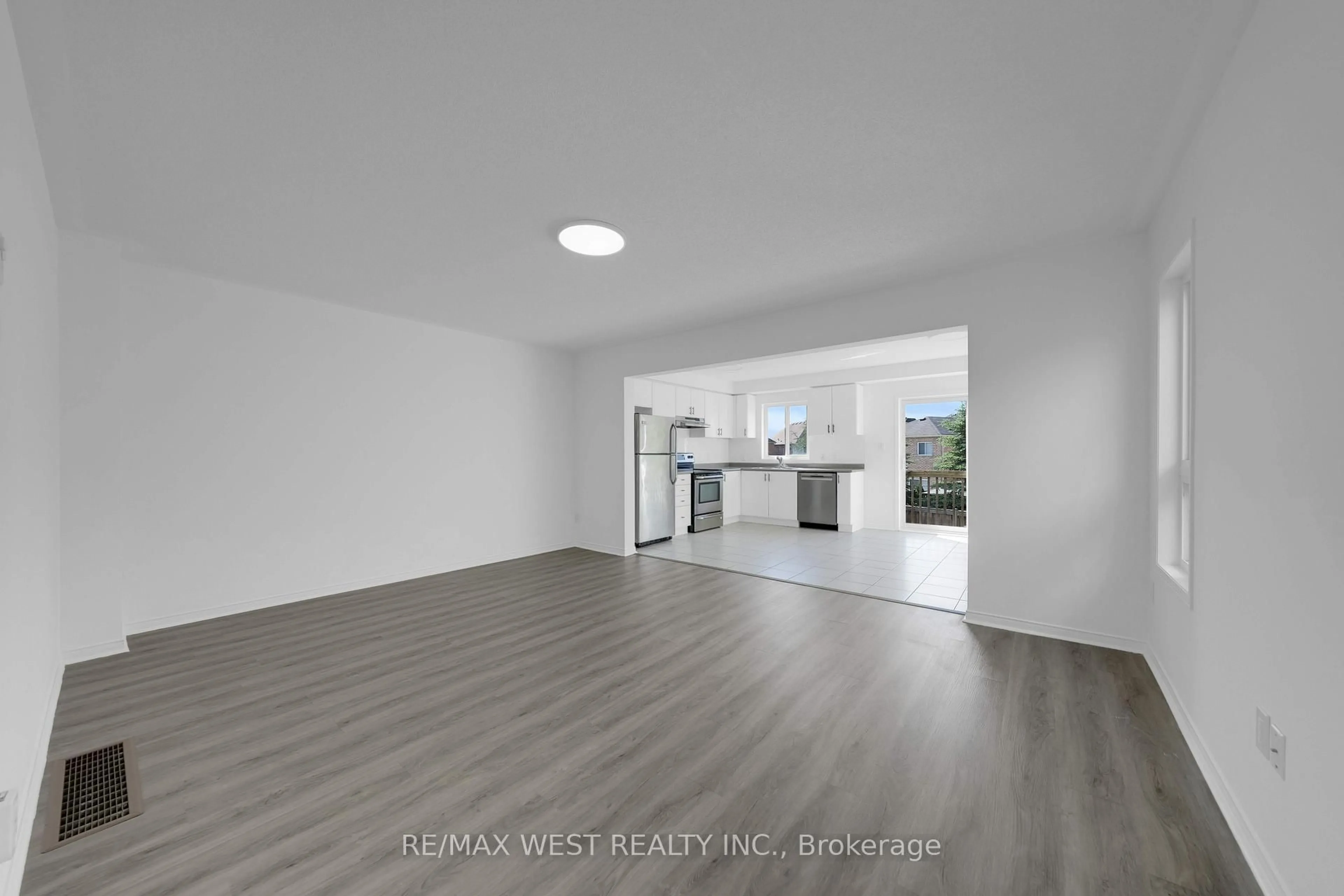 A pic of a room for 230 Orr Dr, Bradford West Gwillimbury Ontario L3Z 0S3