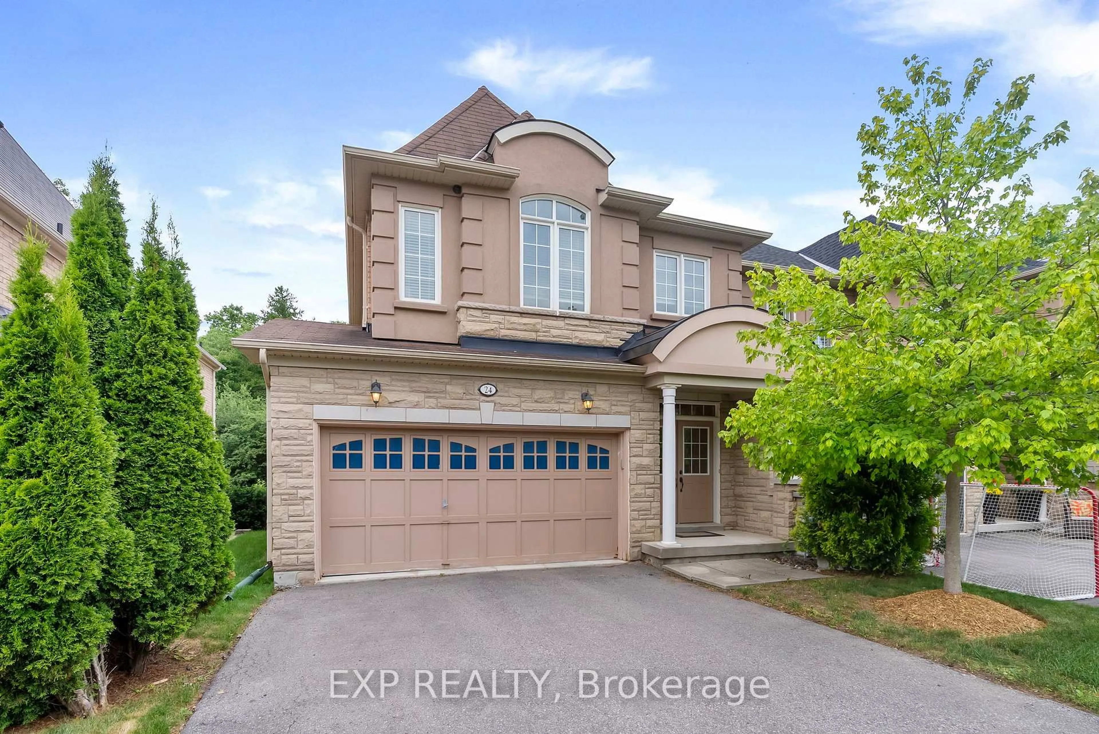 Home with brick exterior material, street for 450 Worthington Ave #24, Richmond Hill Ontario L4E 0E5