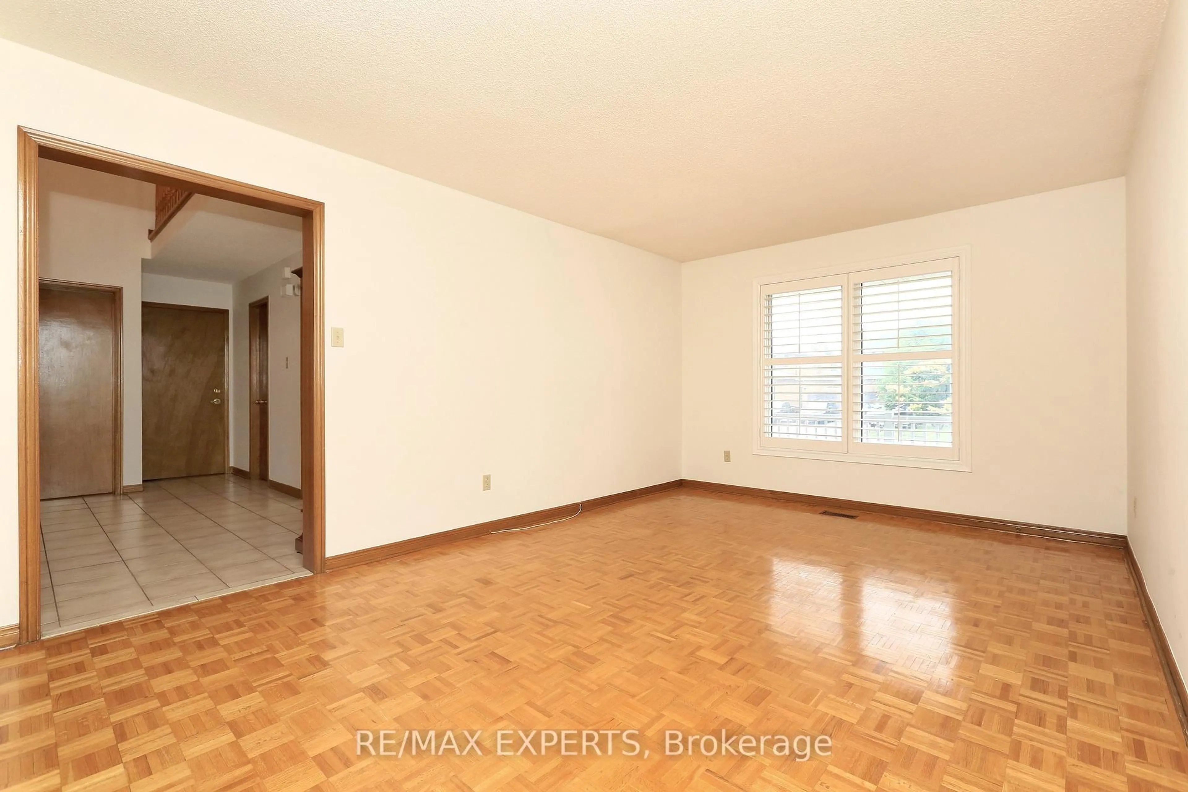 A pic of a room for 129 Father Ermanno Cres, Vaughan Ontario L6P 1Y9