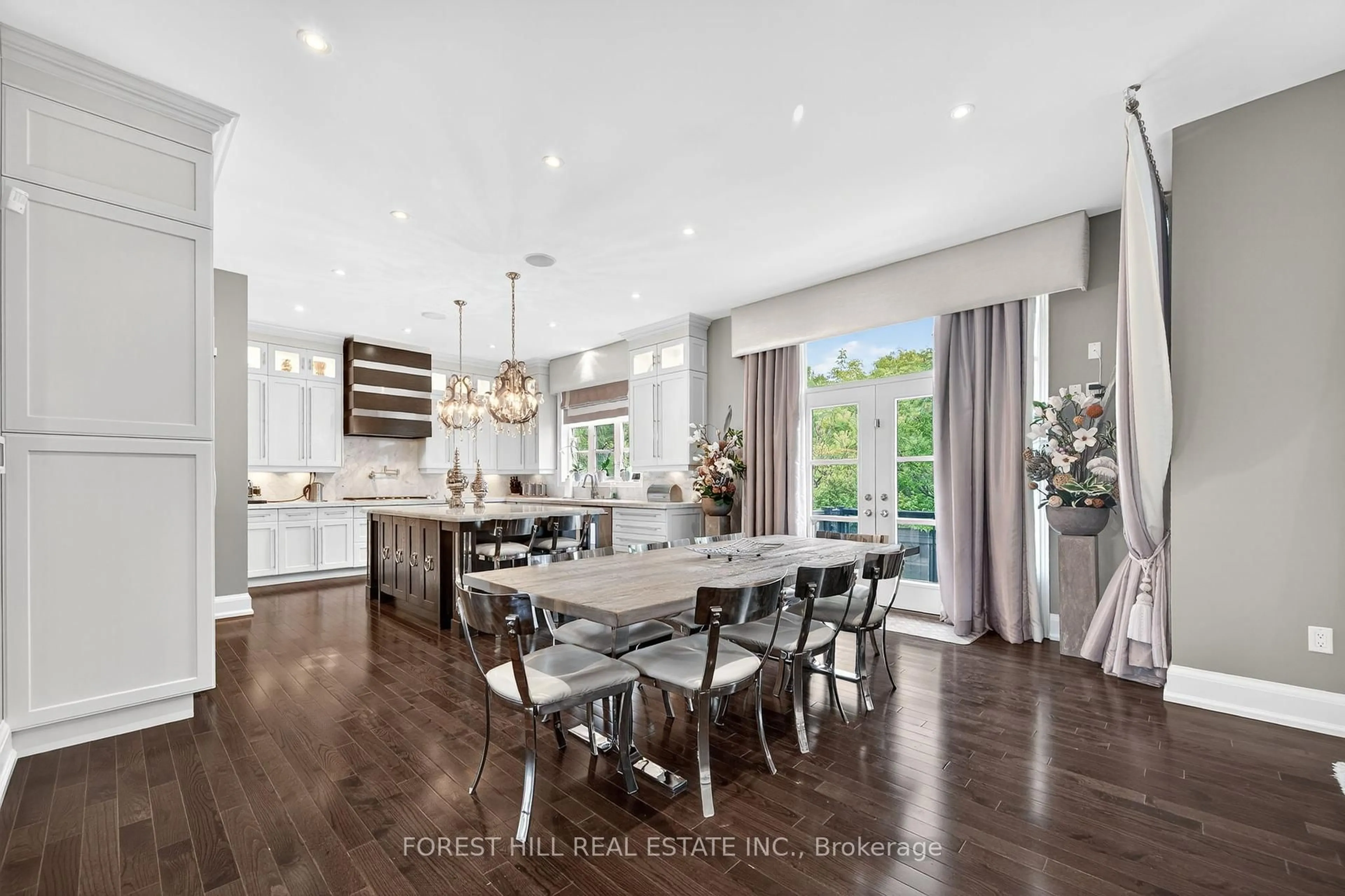 Open concept kitchen, unknown for 71 Woodvalley Cres, Vaughan Ontario L6A 4J5