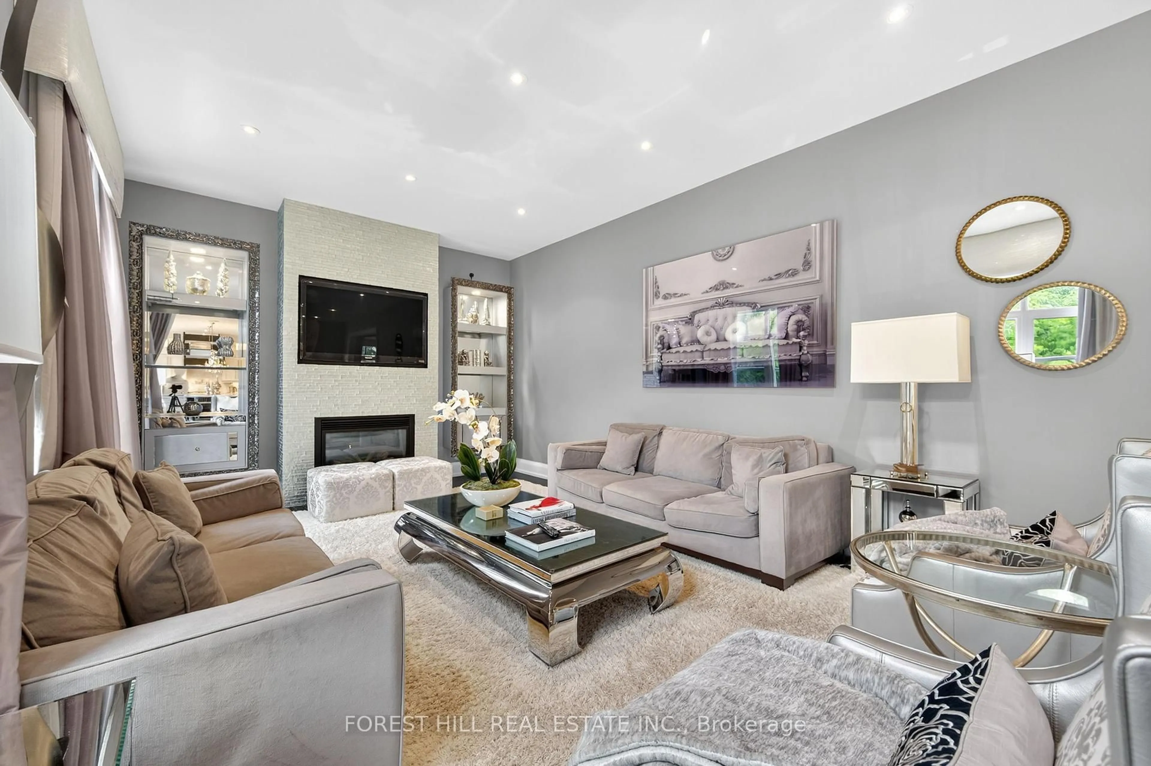 Living room with furniture, unknown for 71 Woodvalley Cres, Vaughan Ontario L6A 4J5