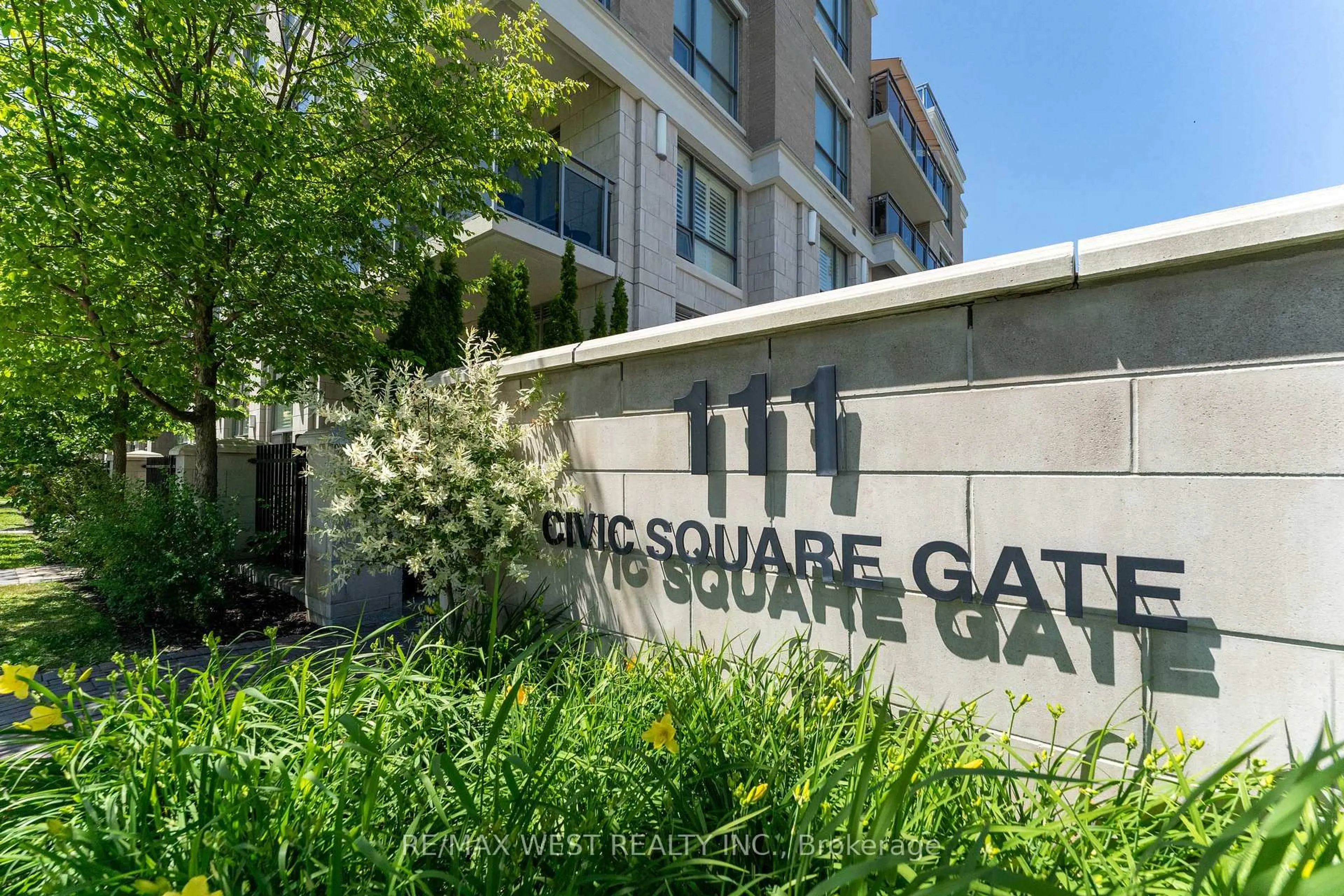 Unknown for 111 Civic Square Gate #230, Aurora Ontario L4G 0S6