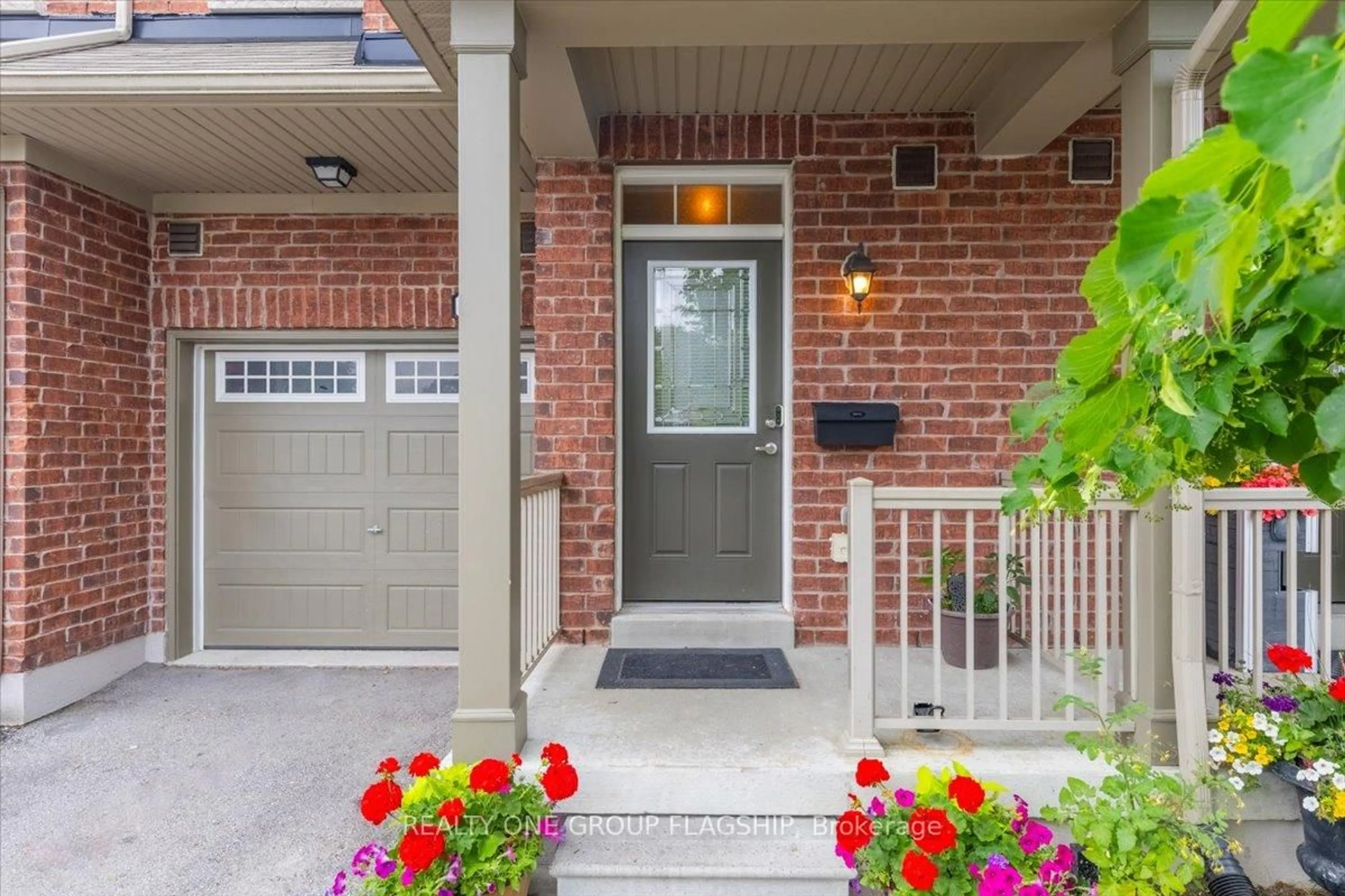 Home with brick exterior material, street for 692 Wendy Culbert Cres, Newmarket Ontario L3X 0A4