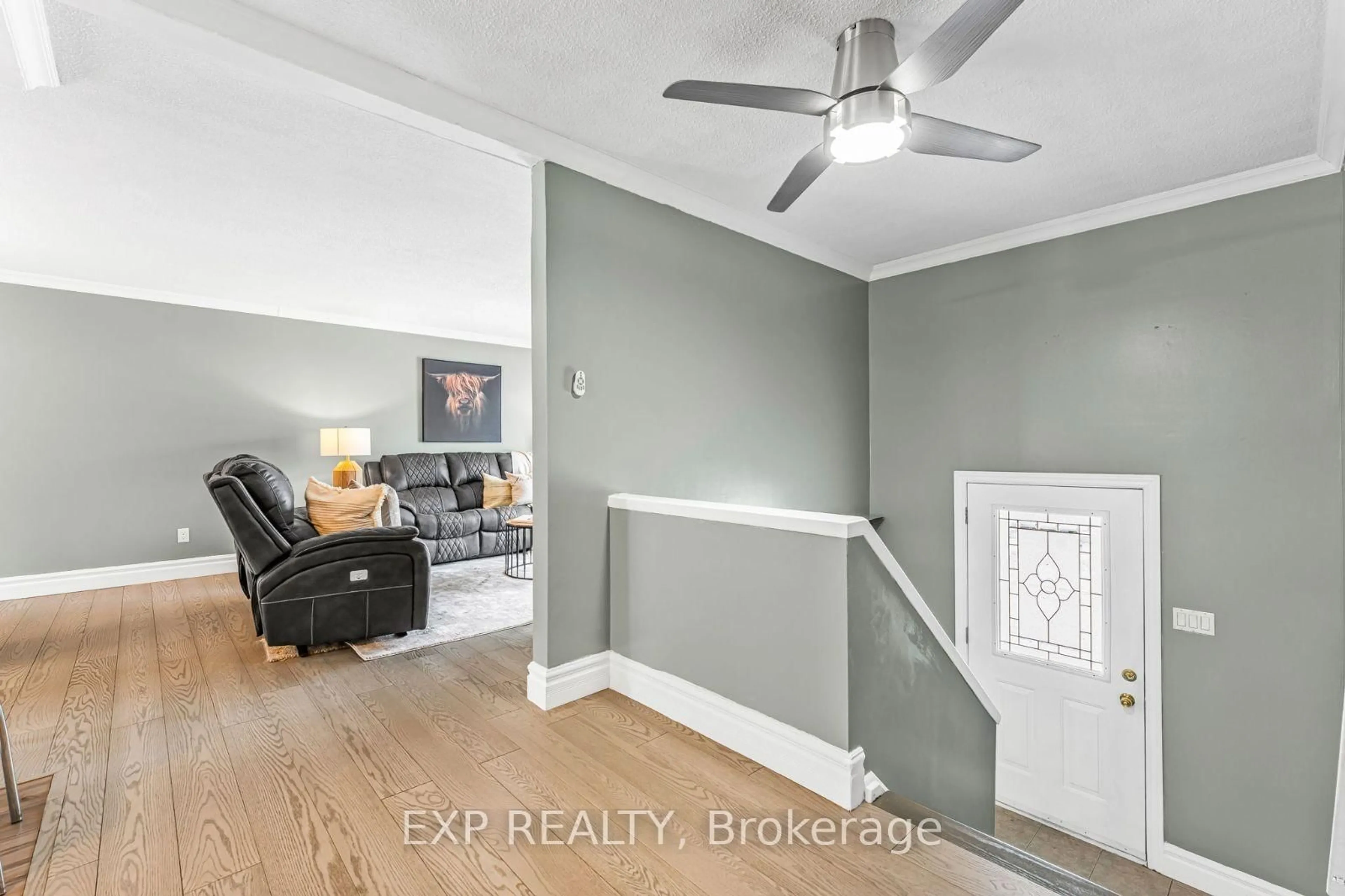 A pic of a room for 18 Princess Dr, Adjala-Tosorontio Ontario L0M 1M0