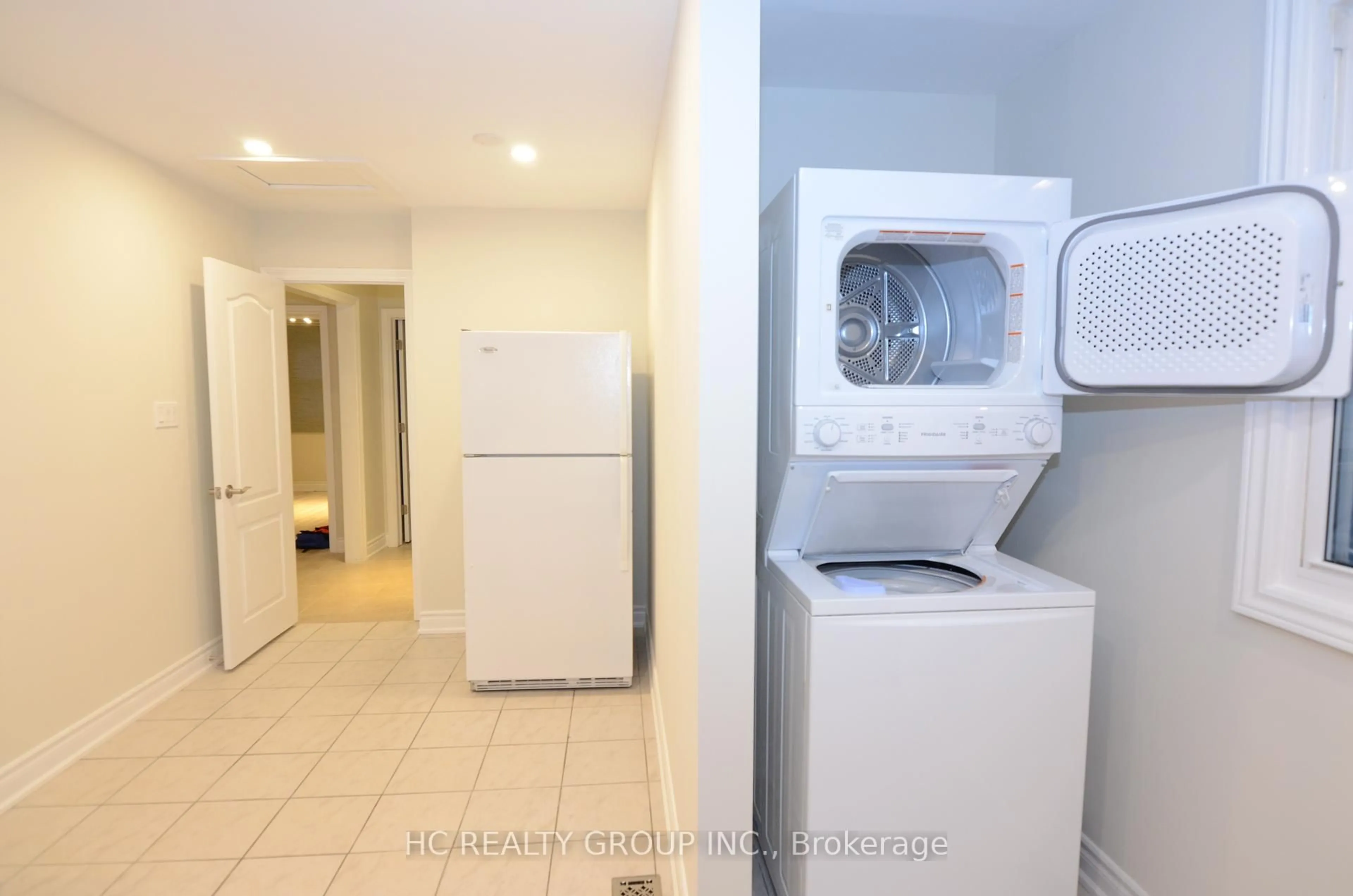 Laundry room for 94 Prospect St, Newmarket Ontario L3Y 3T4