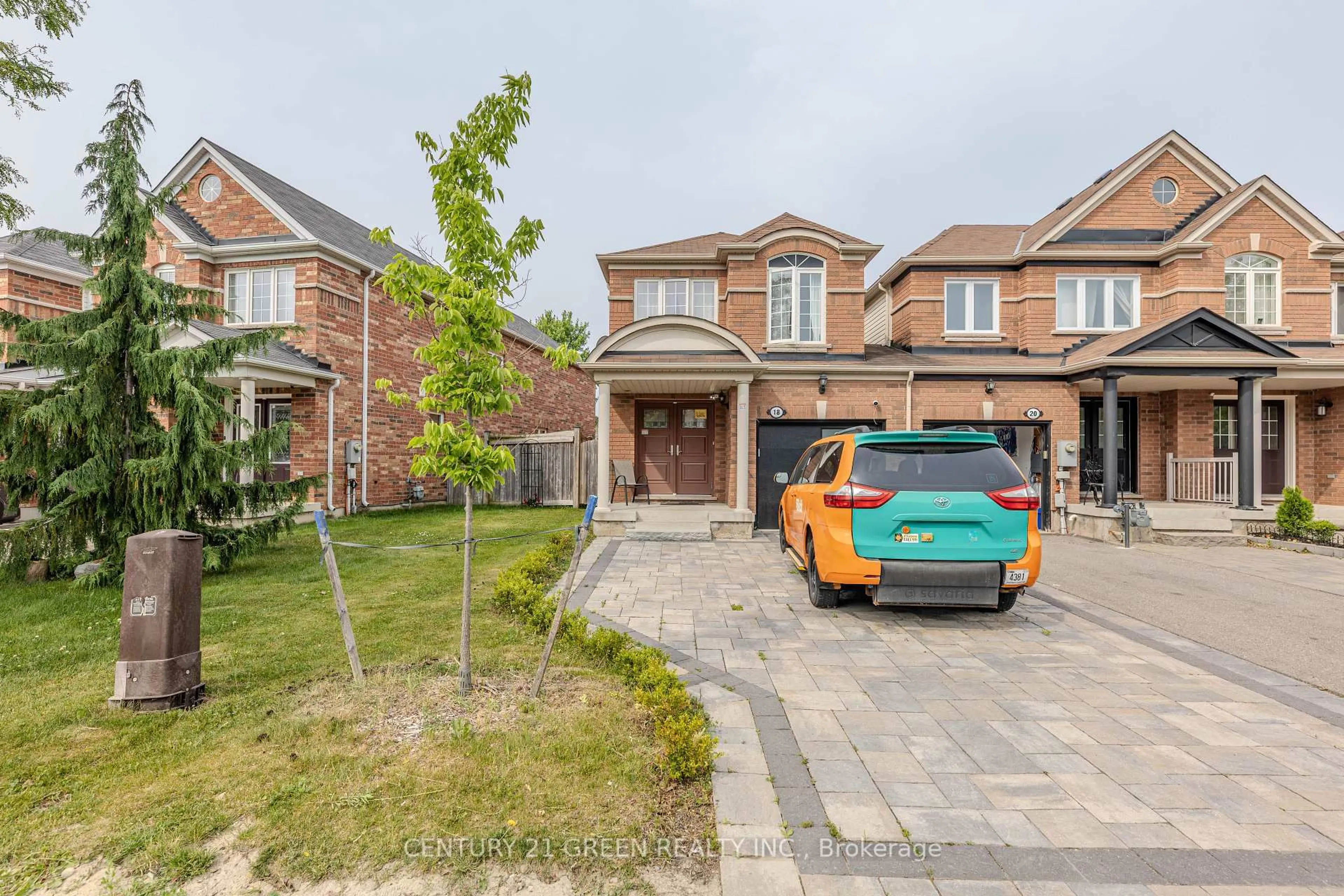 Home with brick exterior material, street for 18 Summit Dr, Vaughan Ontario L4H 0K2
