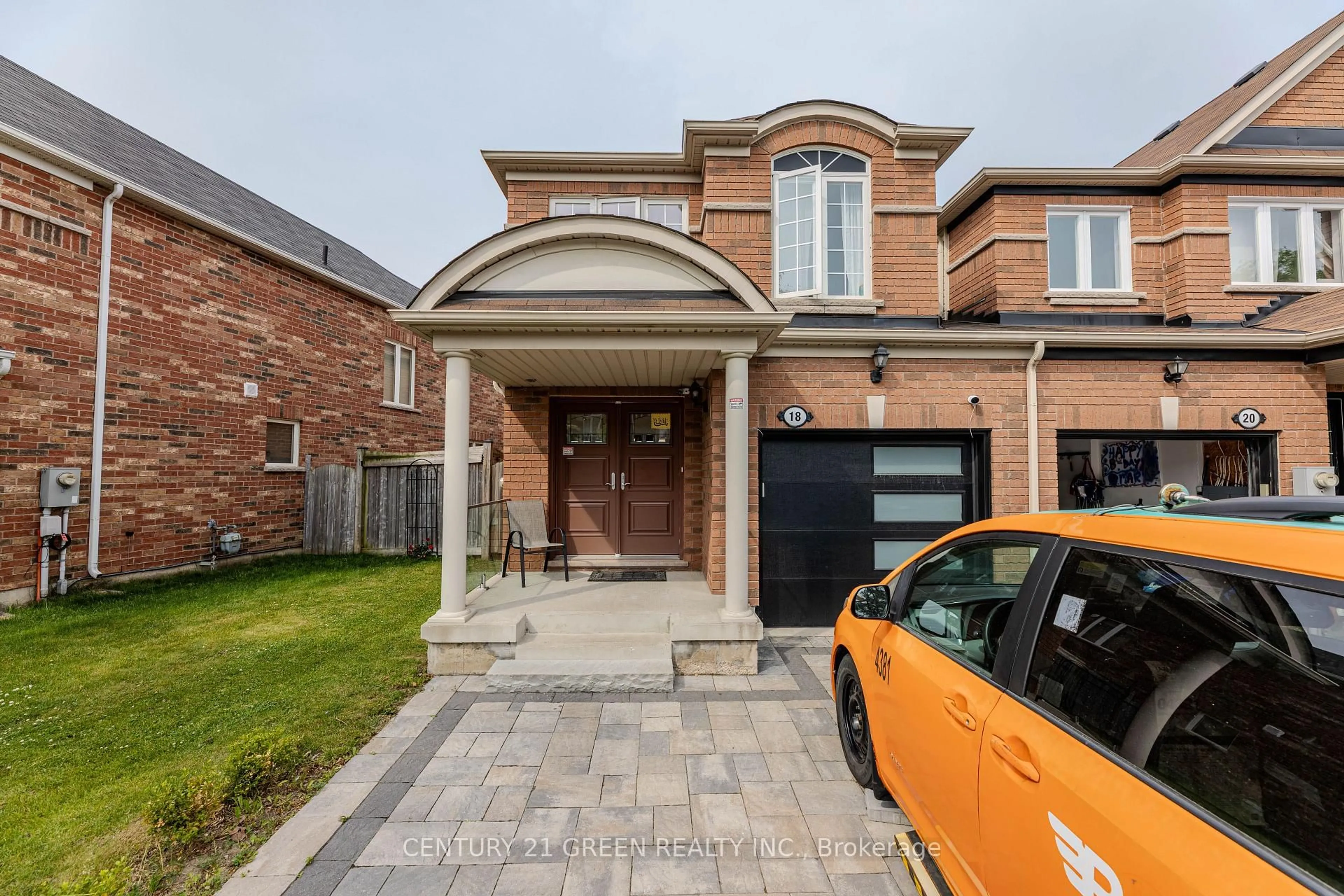 Home with brick exterior material, street for 18 Summit Dr, Vaughan Ontario L4H 0K2