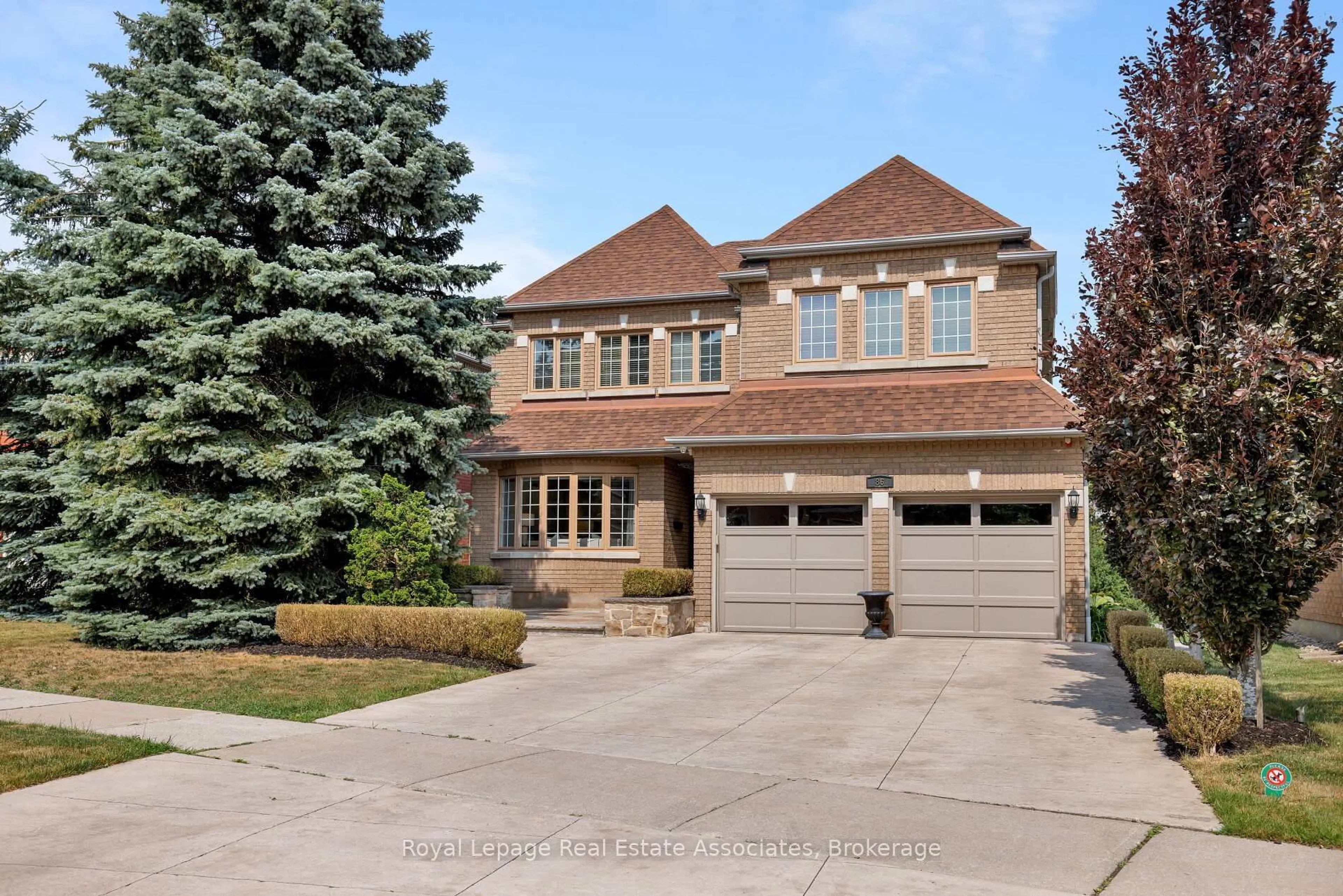 Home with brick exterior material, street for 86 Clarendon Dr, Richmond Hill Ontario L4B 3W5