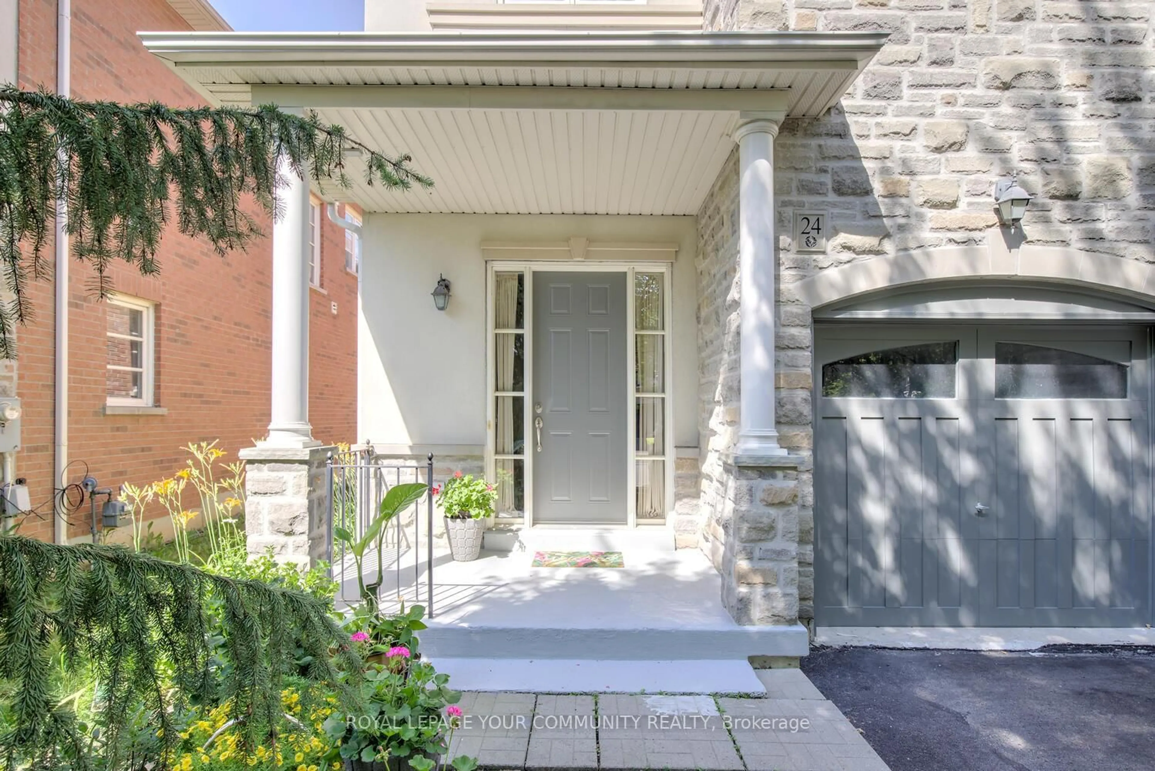 Unknown for 24 Mill River Dr, Vaughan Ontario L6A 0Y7