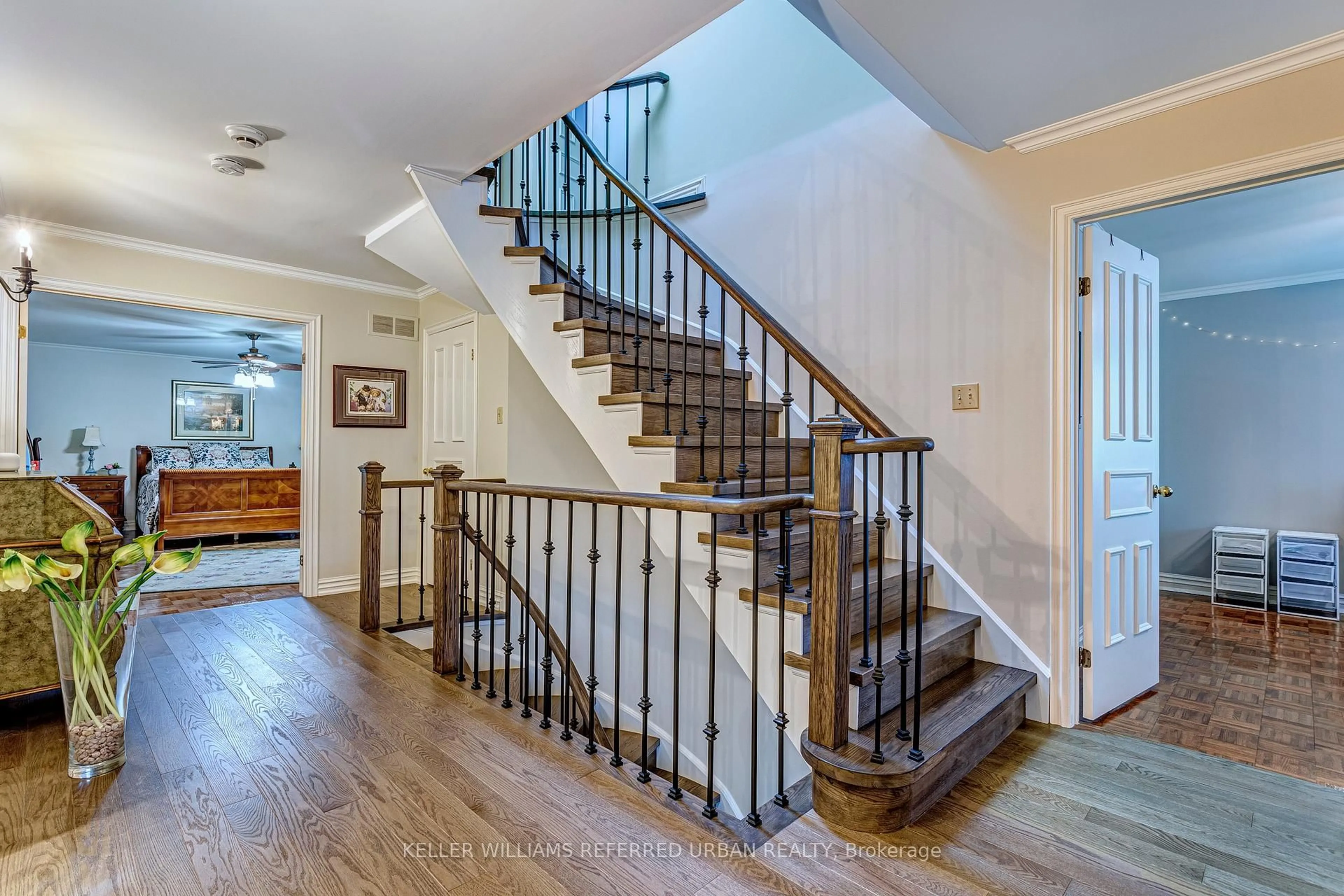 Stairs for 52 Regent St, Richmond Hill Ontario L4C 9C3