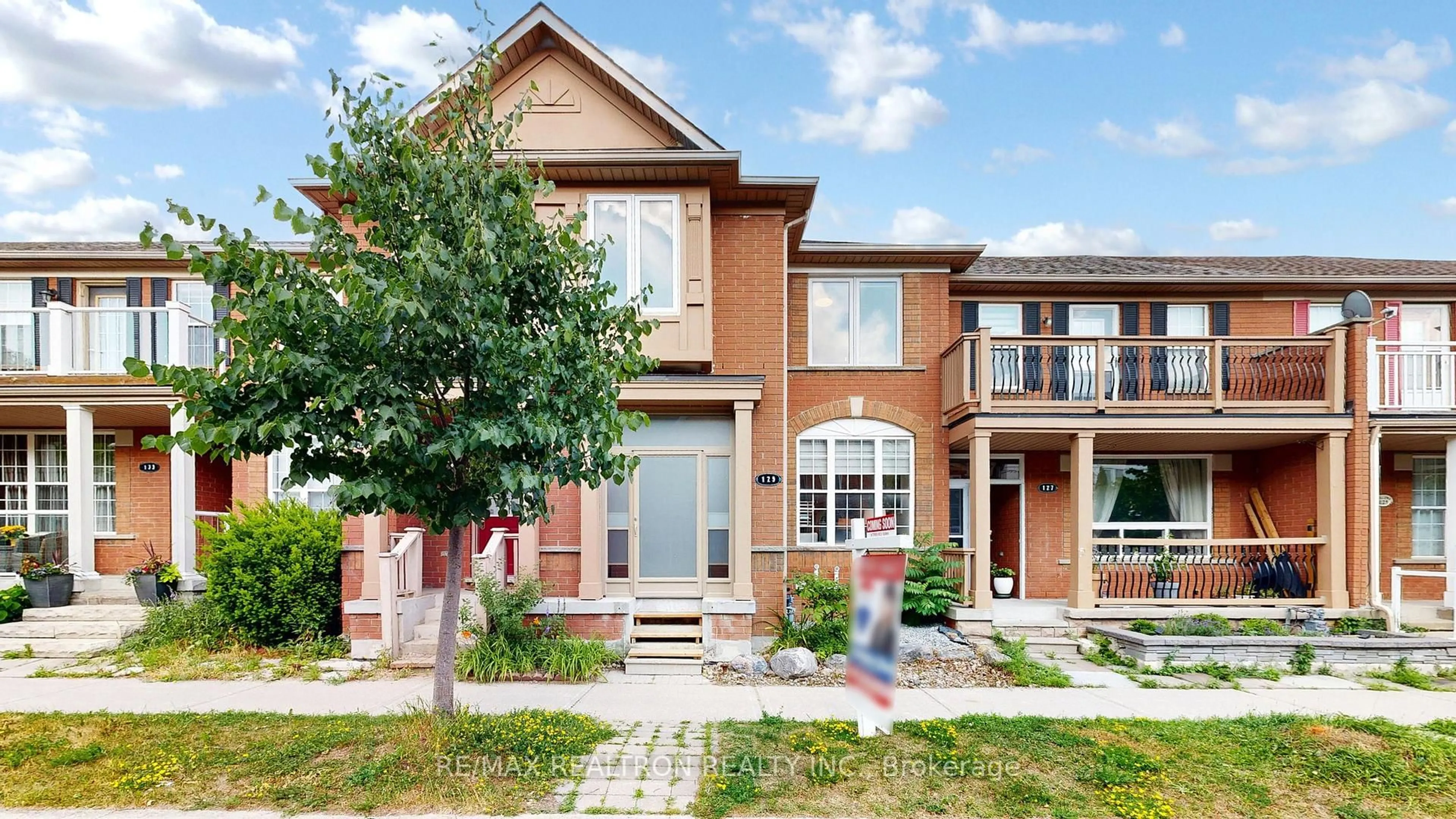 Home with brick exterior material, street for 129 Walkerville Rd, Markham Ontario L6B 1B6