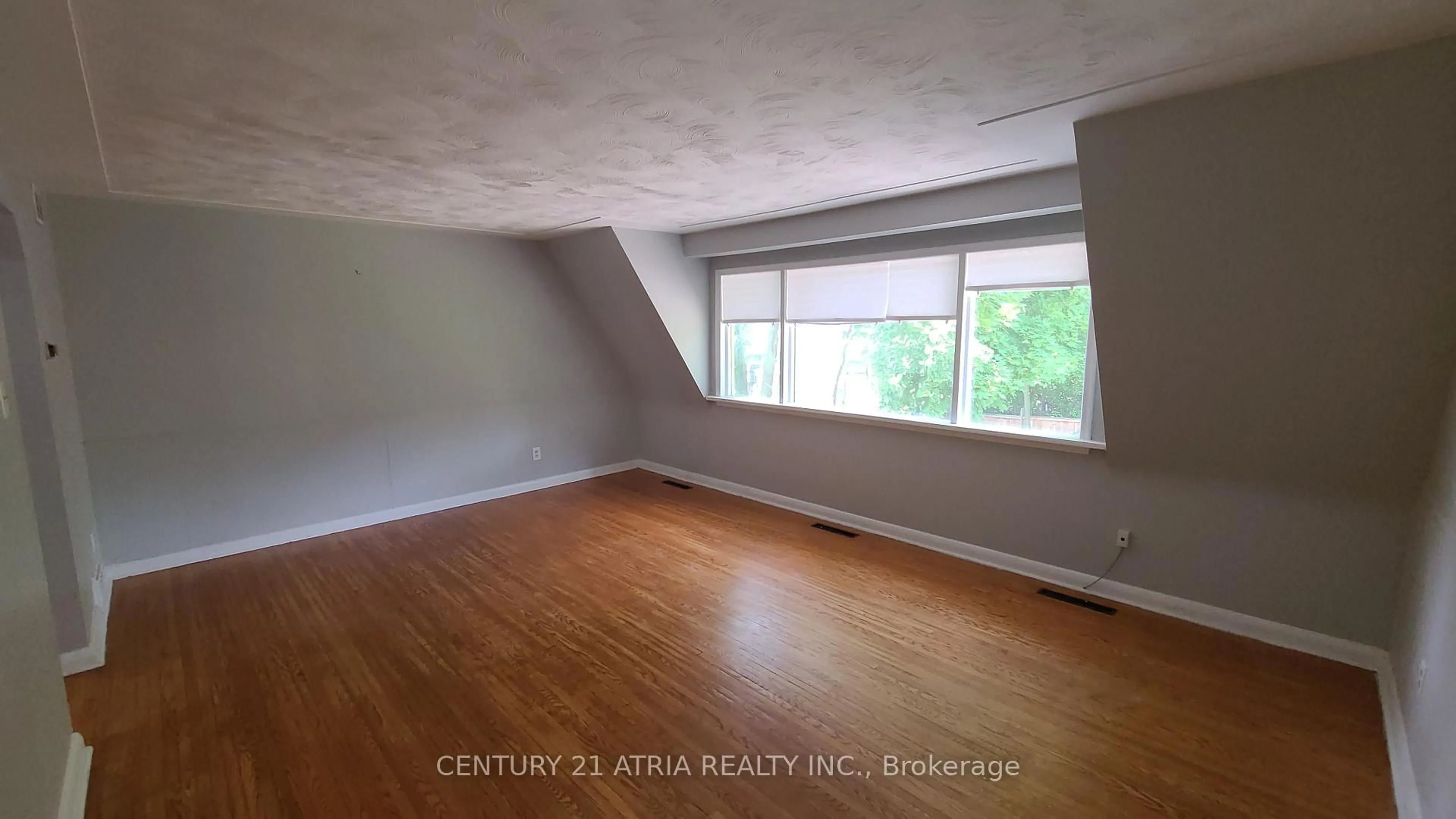 A pic of a room for 159 Richmond St, Richmond Hill Ontario L4C 3Y7