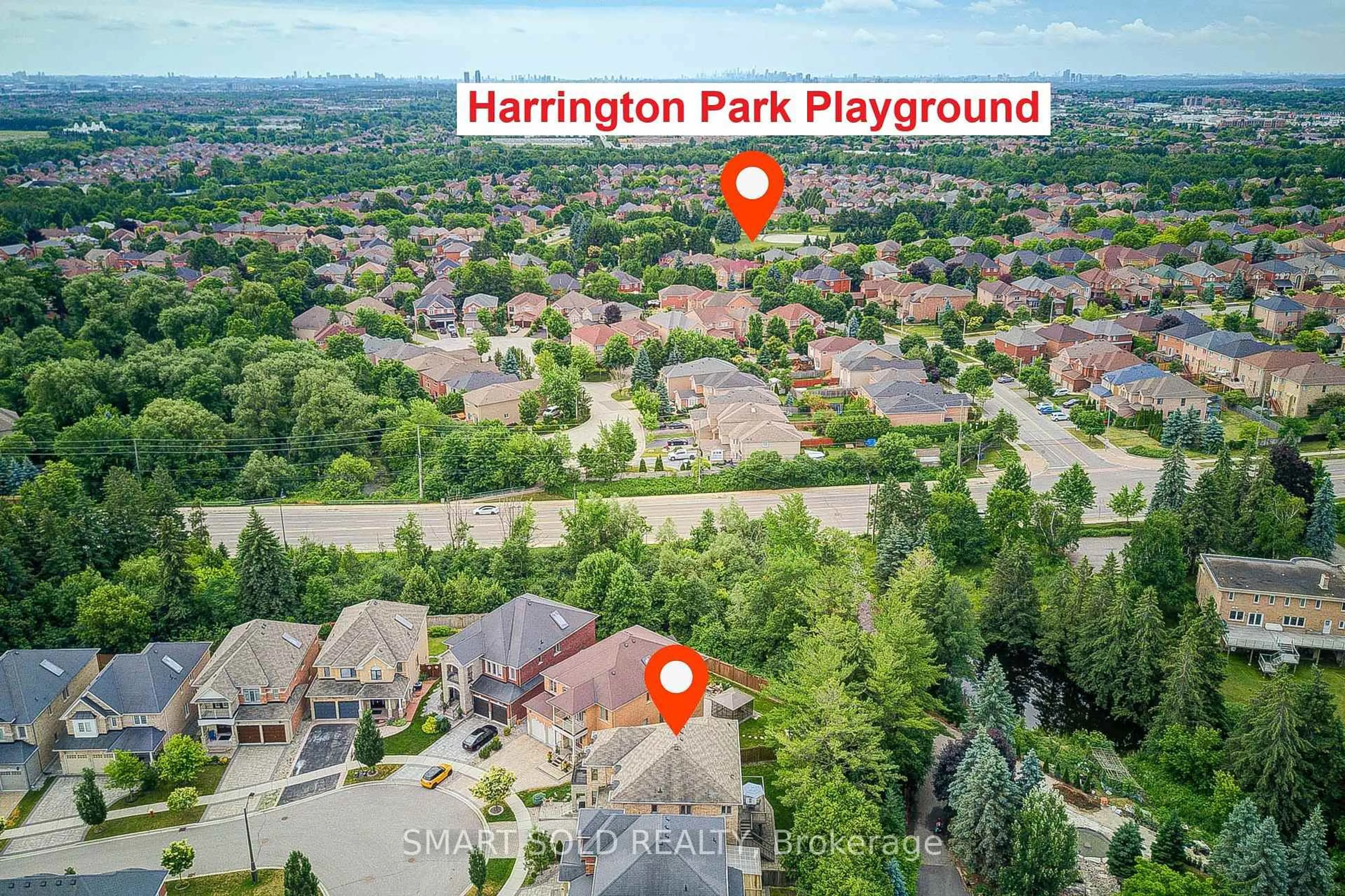 A pic from outside/outdoor area/front of a property/back of a property/a pic from drone, unknown for 29 Magdalan Cres, Richmond Hill Ontario L4E 0W4