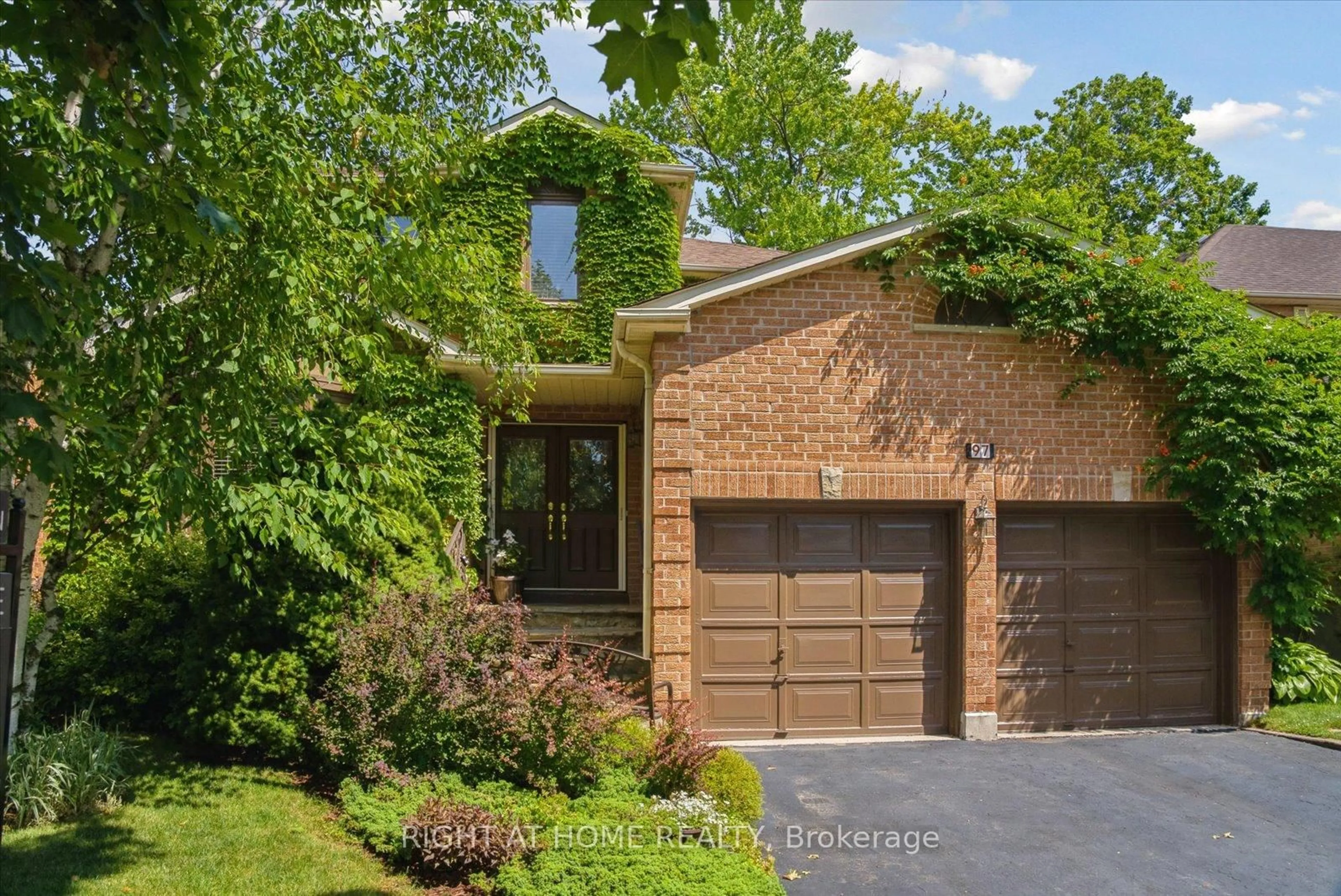 Home with brick exterior material, street for 97 Topham Cres, Richmond Hill Ontario L4C 9E9