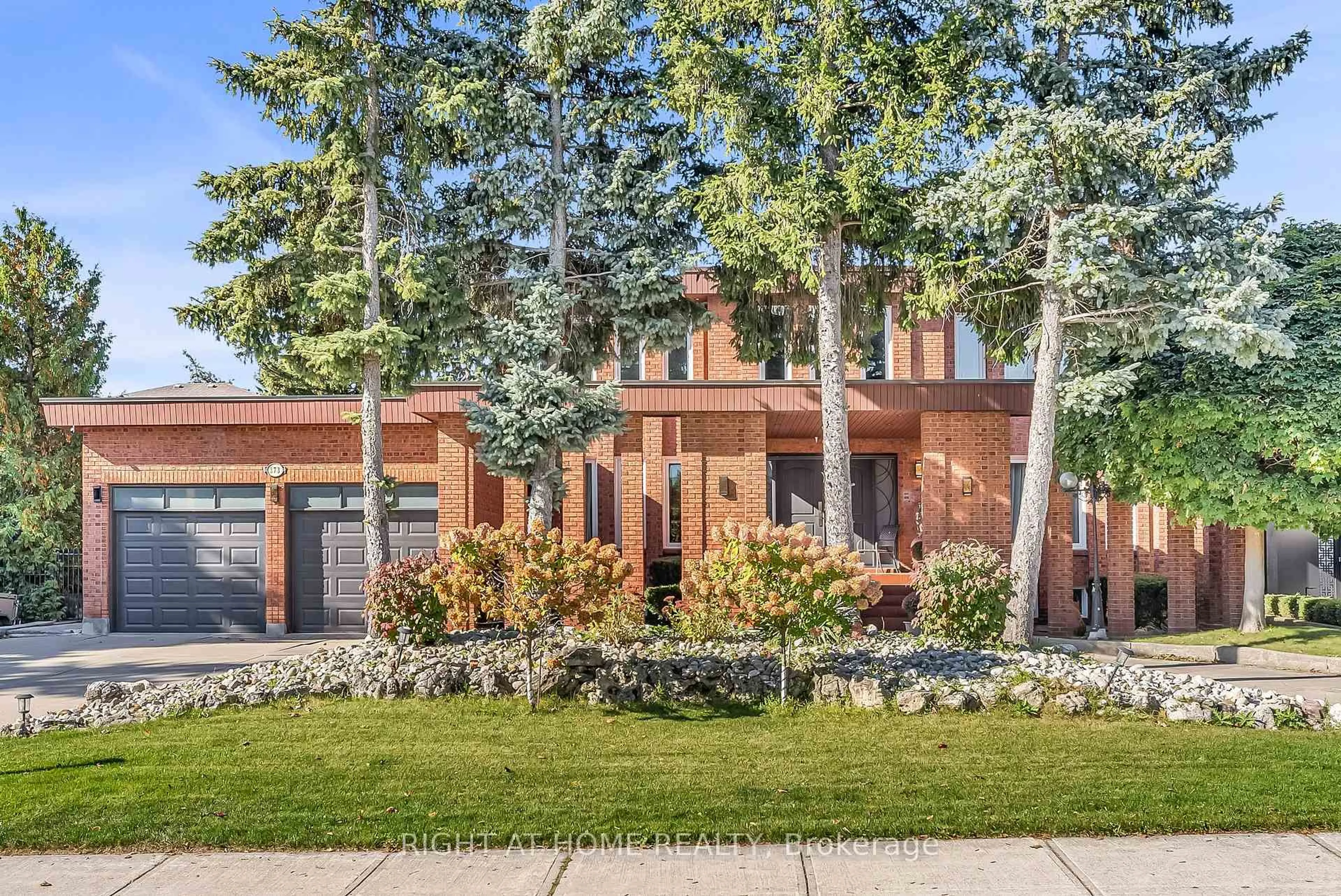 Home with brick exterior material, street for 373 Firglen Rdge, Vaughan Ontario L4L 1N6