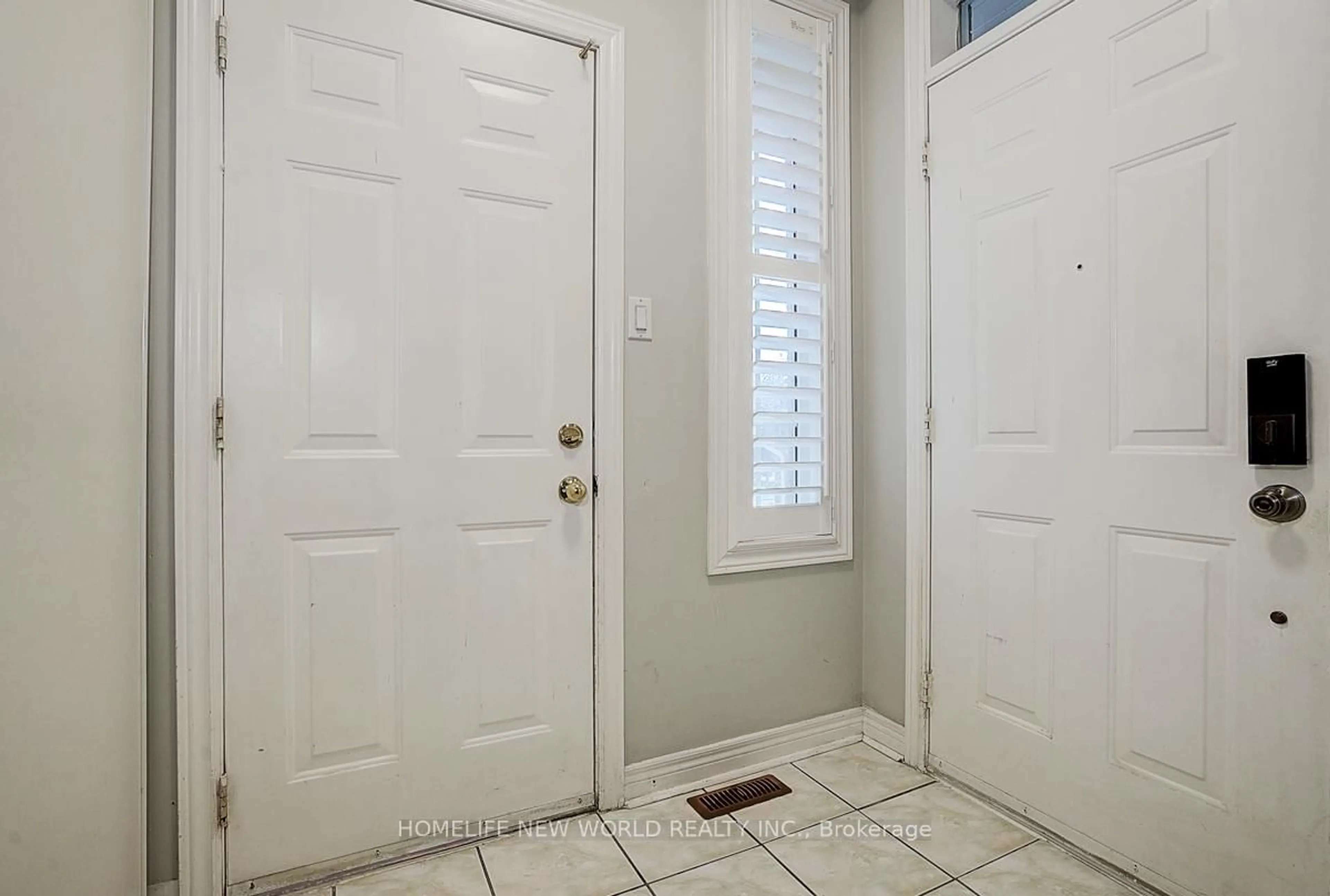 Indoor entryway for 265 Kimono Cres, Richmond Hill Ontario L4S 1X5