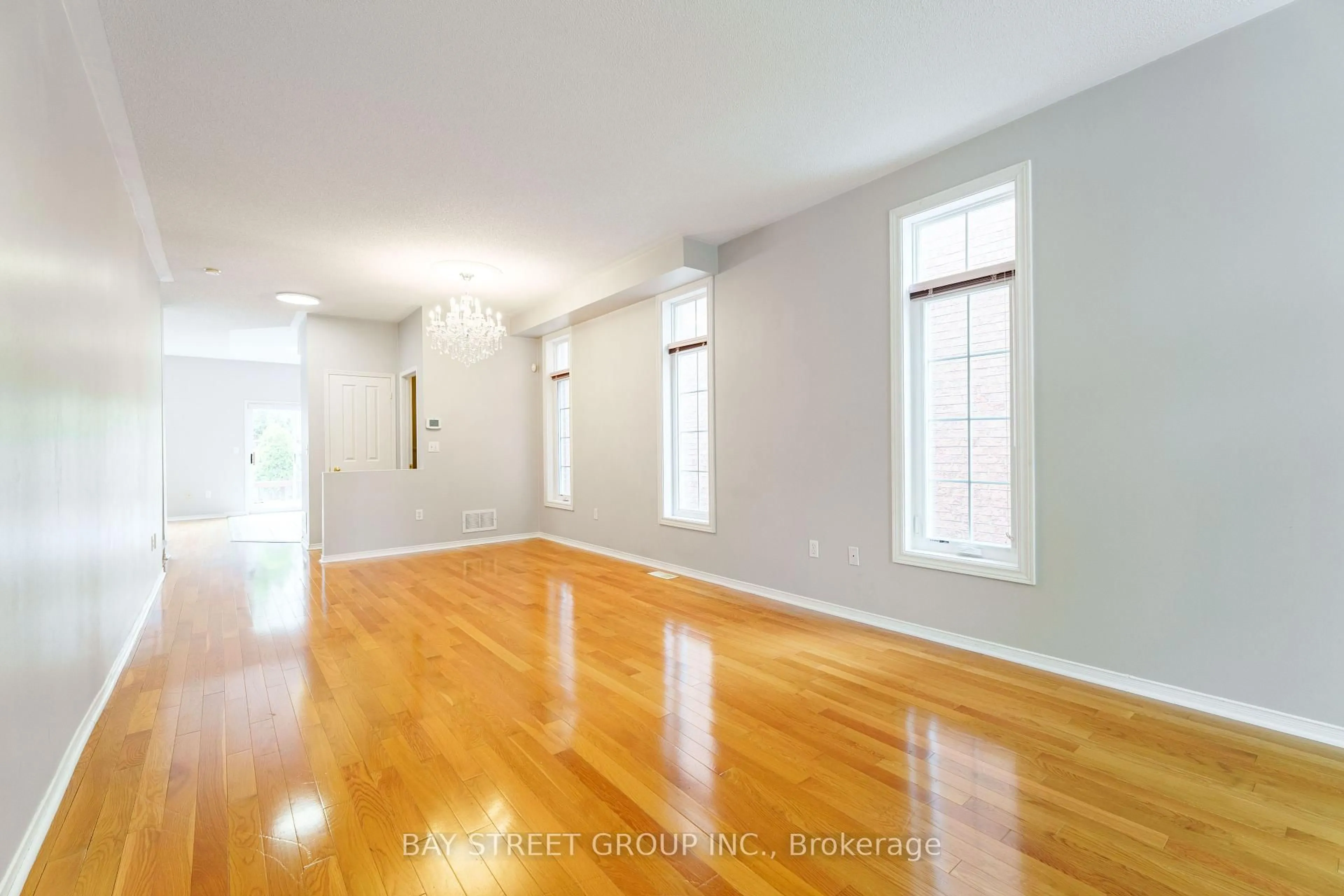 A pic of a room for 5 McCaul St, Markham Ontario L6C 2E5