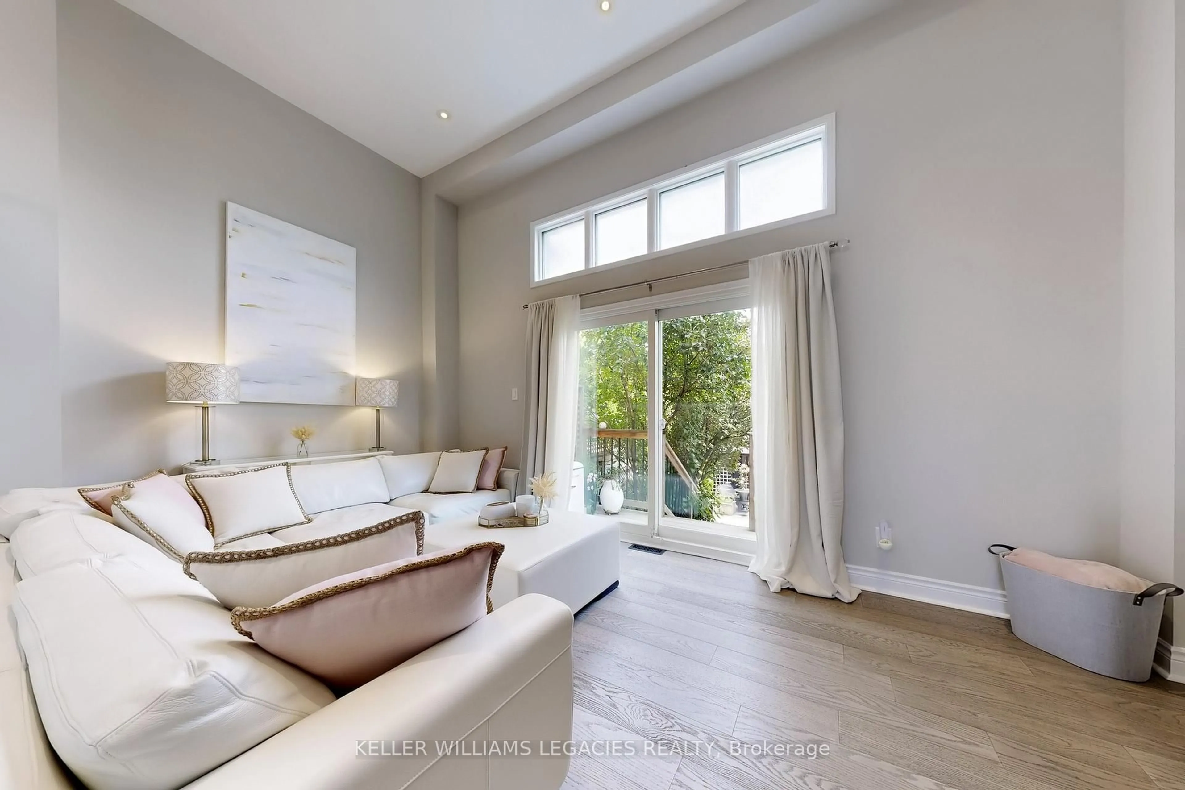 Living room with furniture, unknown for 69 Crieff Ave, Vaughan Ontario L6A 2B9