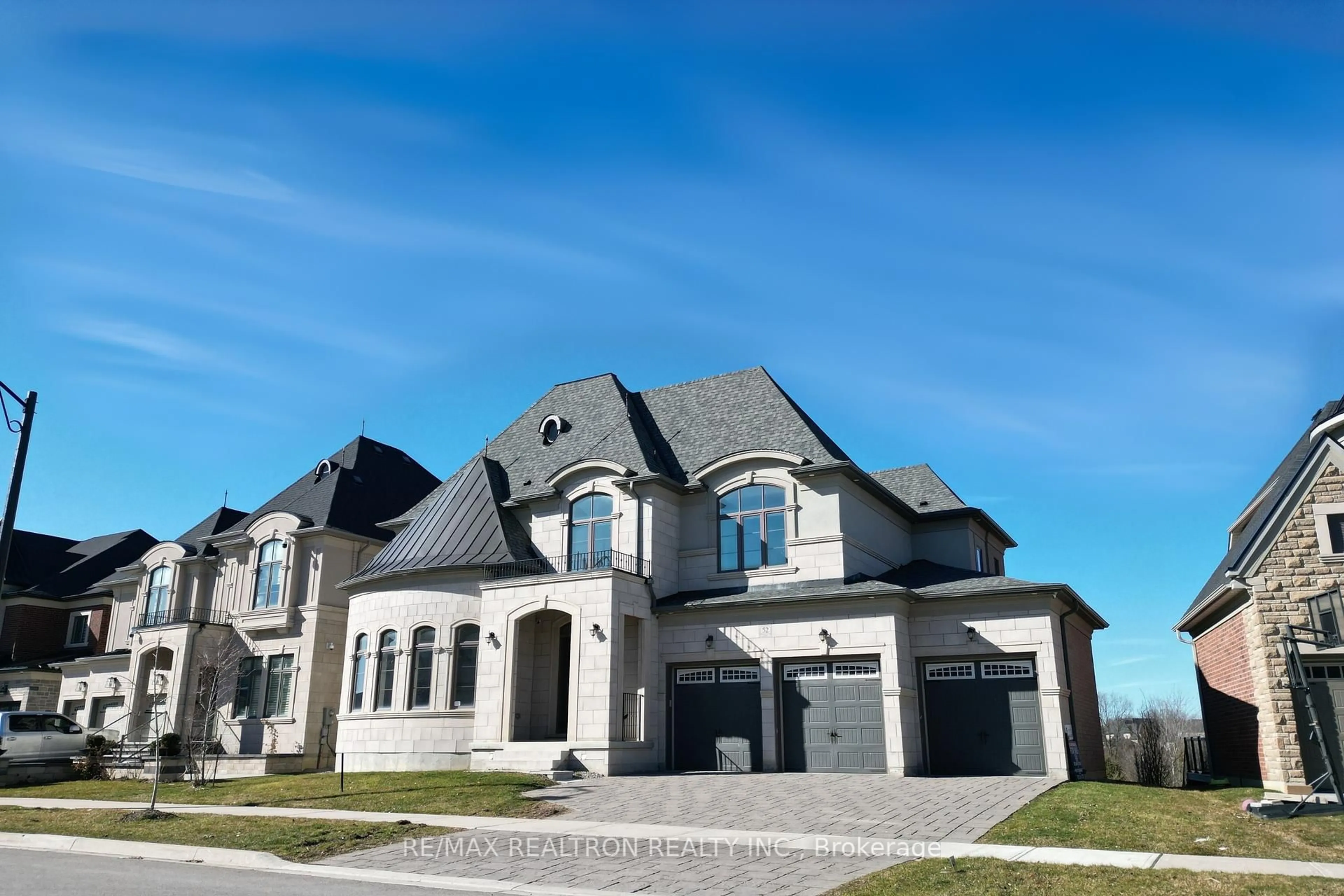 Home with brick exterior material, street for 52 Rolling Green Crt, Vaughan Ontario L4H 4K7