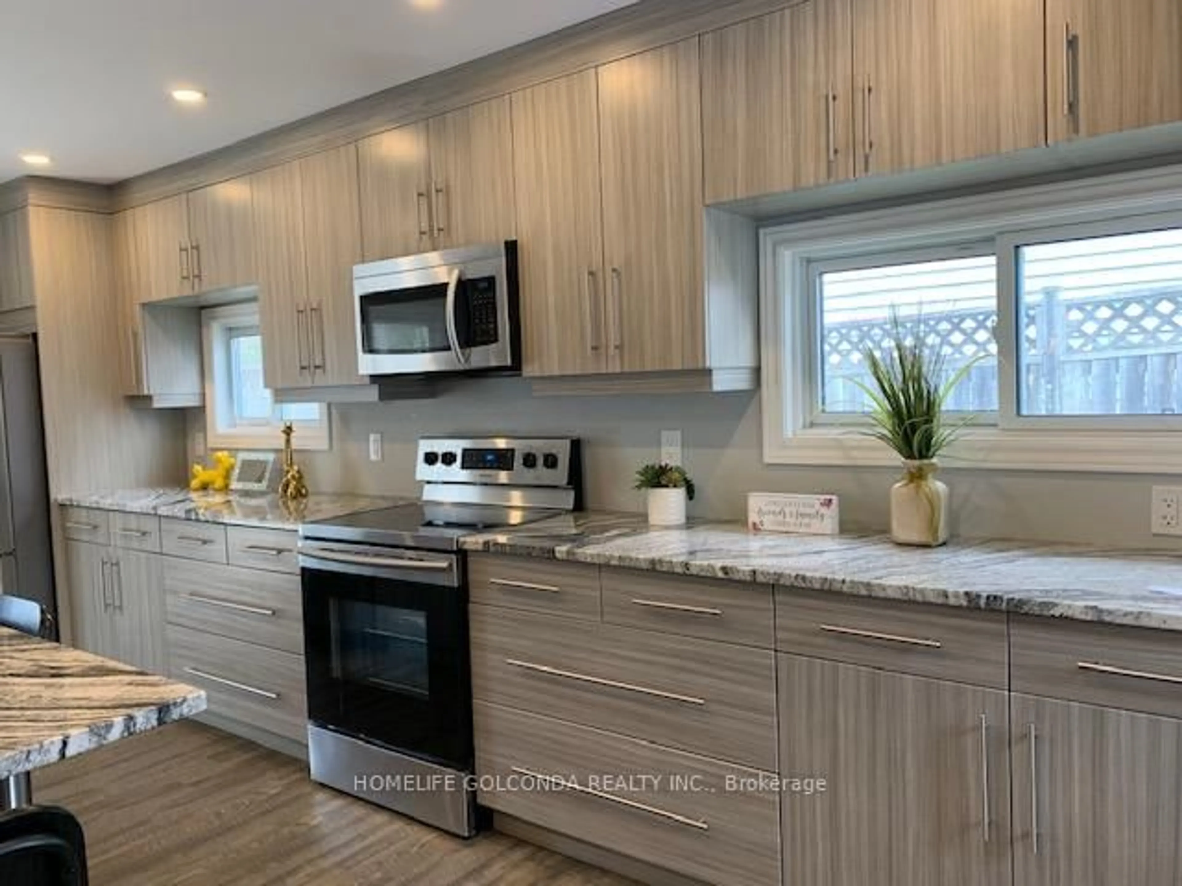 Open concept kitchen, unknown for 240 Pine Beach Dr, Georgina Ontario L4P 2B5
