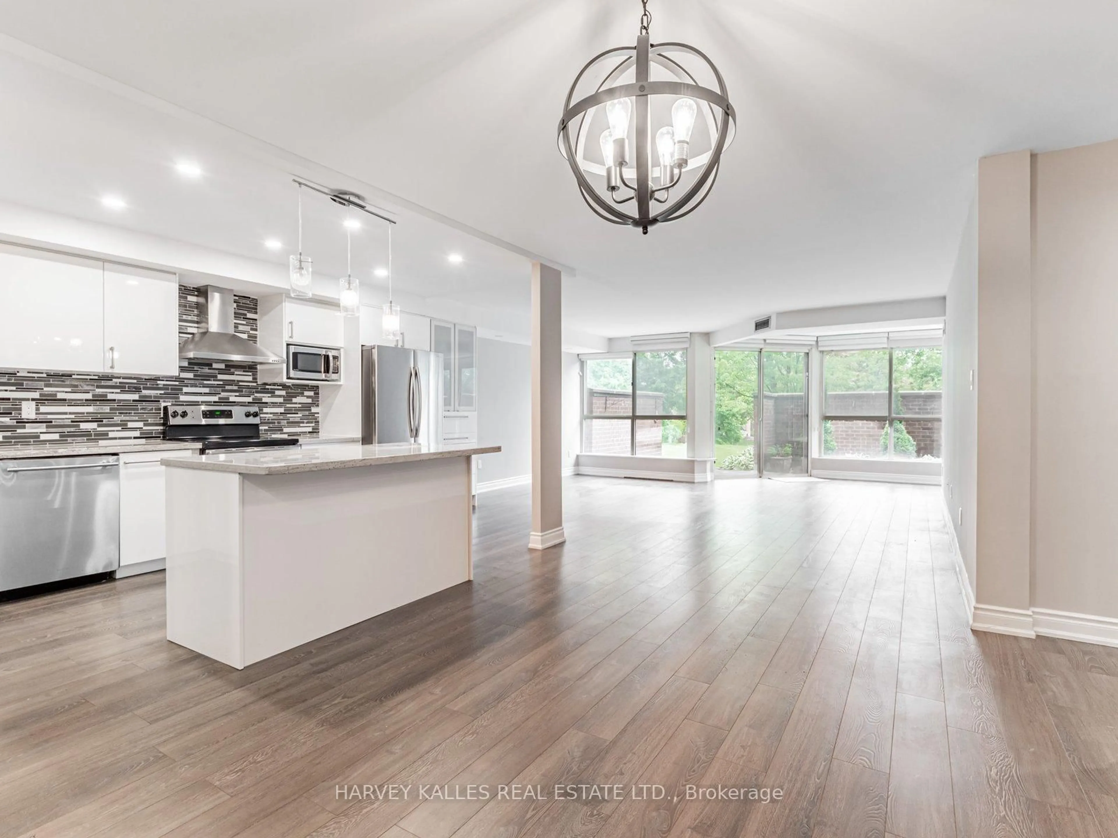 Open concept kitchen, unknown for 5 Weldrick Rd #113, Richmond Hill Ontario L4C 8S9