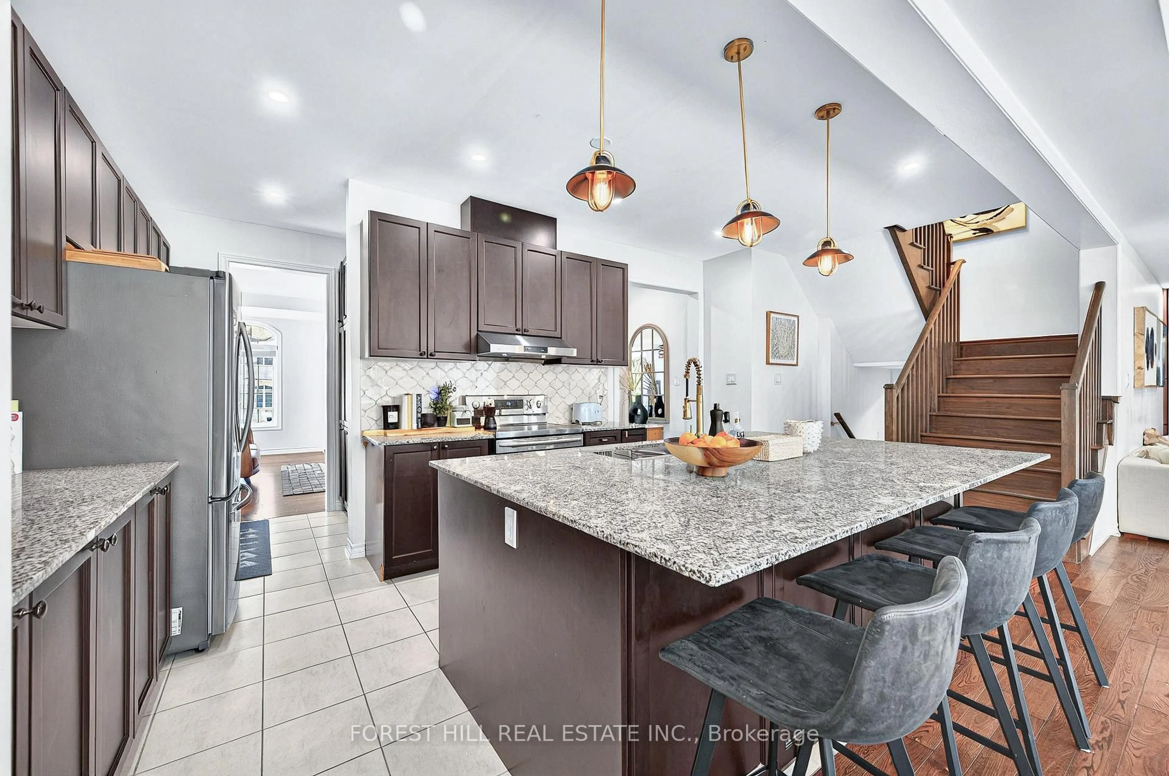 Open concept kitchen, ceramic/tile floor for 67 Alf Neely Way, Newmarket Ontario L3Y 0C6