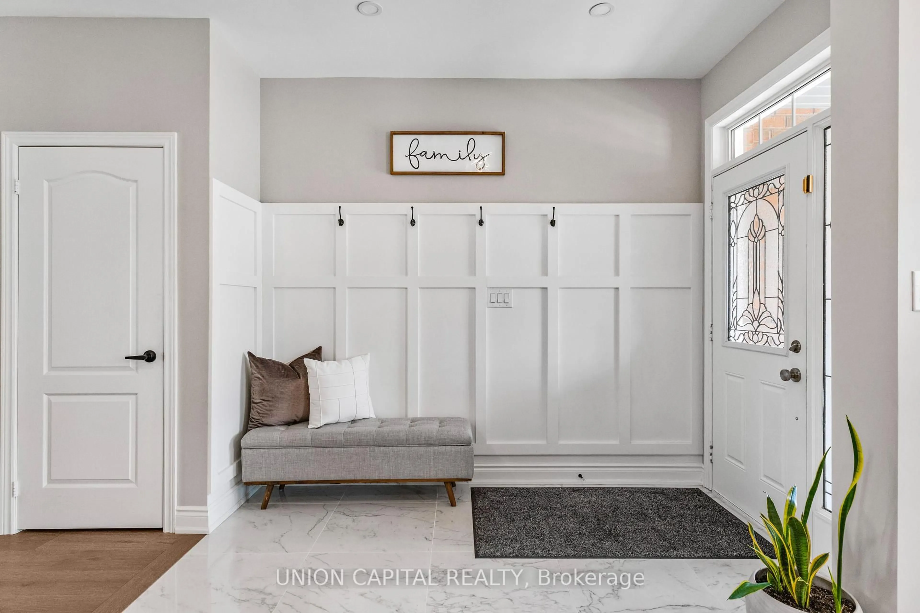 Indoor entryway for 24 Maria Rd, Markham Ontario L6E 0M1