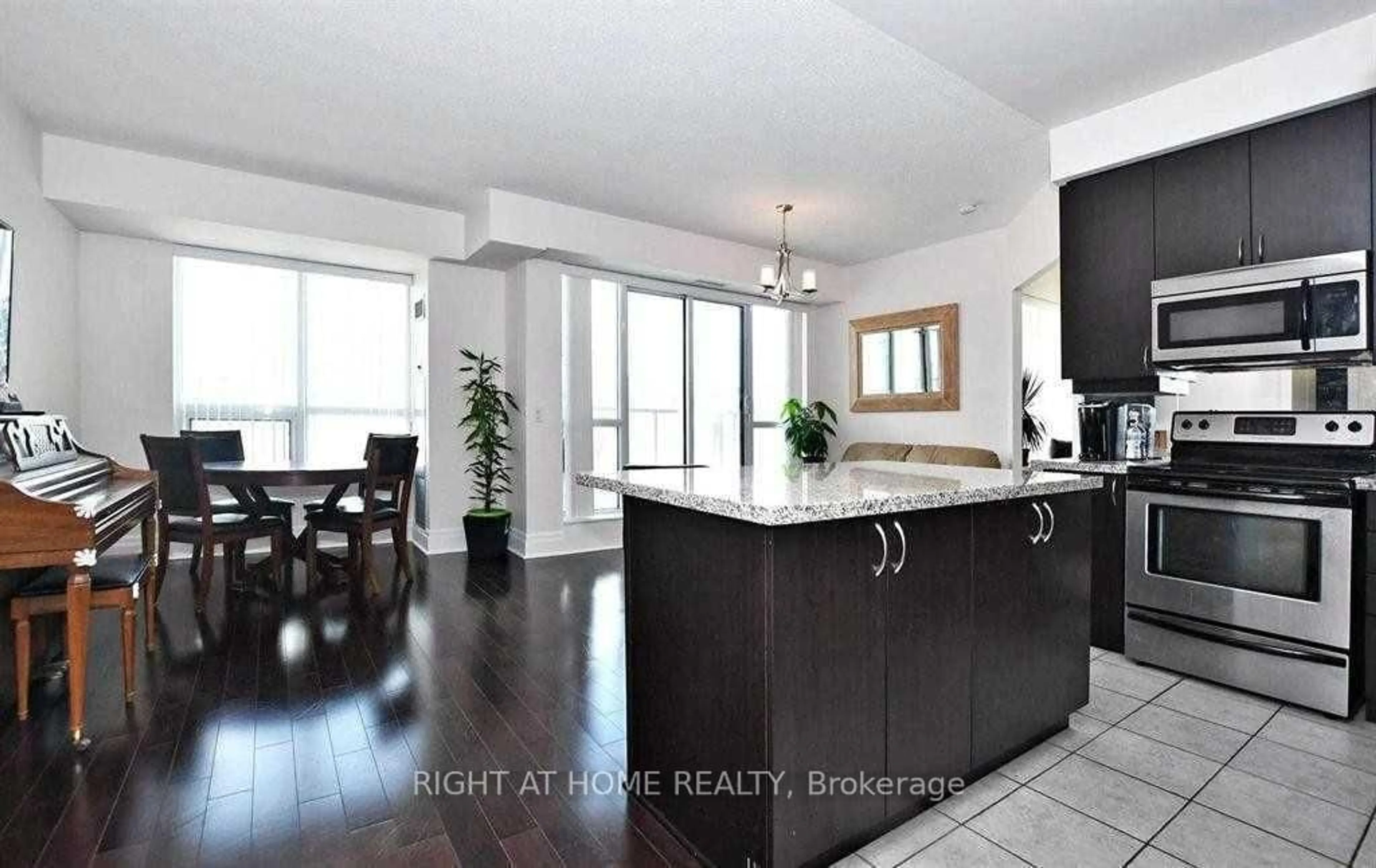 Open concept kitchen, unknown for 21 Upper Duke Cres #405, Markham Ontario L6G 0B7