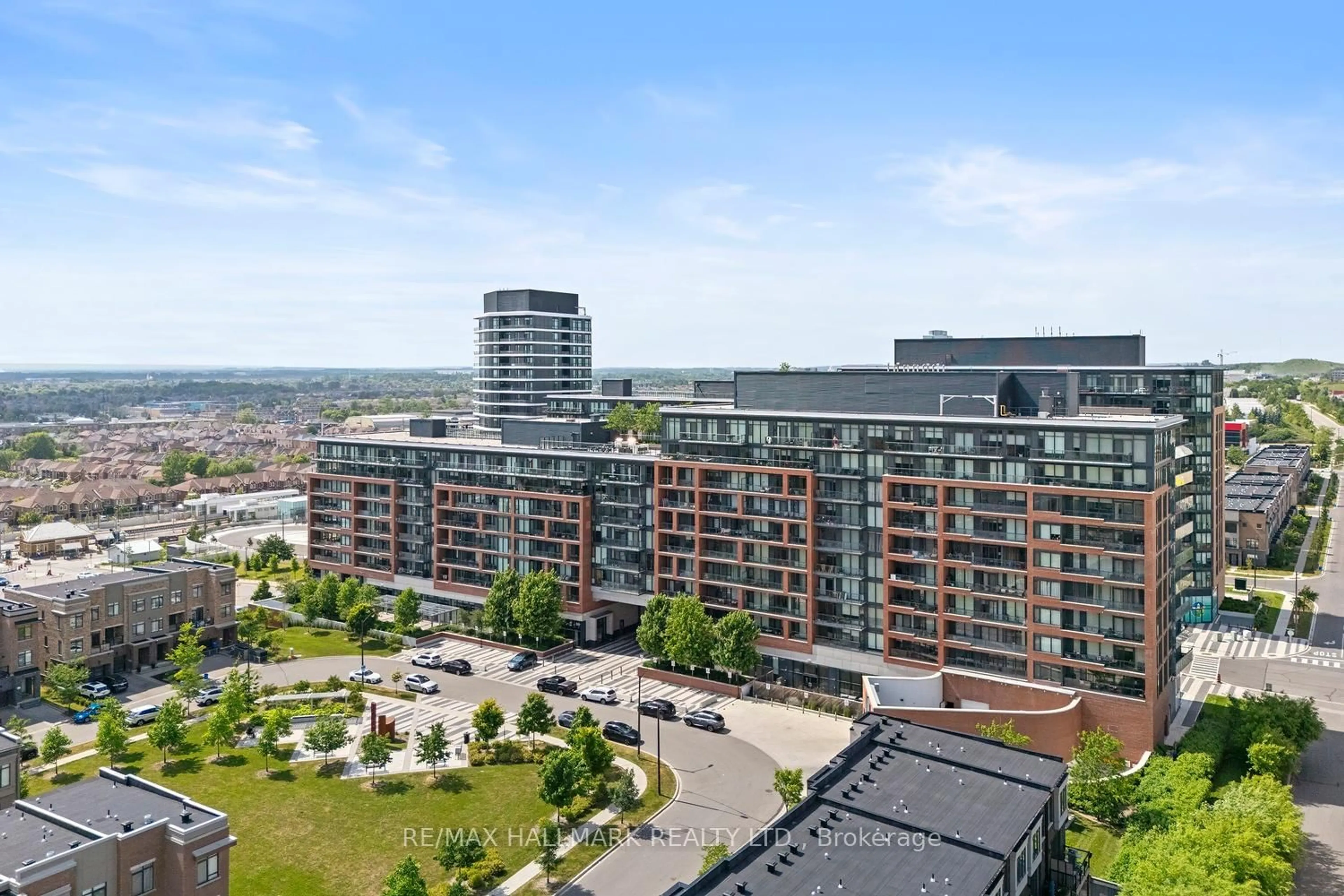 A pic from outside/outdoor area/front of a property/back of a property/a pic from drone, city buildings view from balcony for 99 Eagle Rock Way #729, Vaughan Ontario L6A 5A7