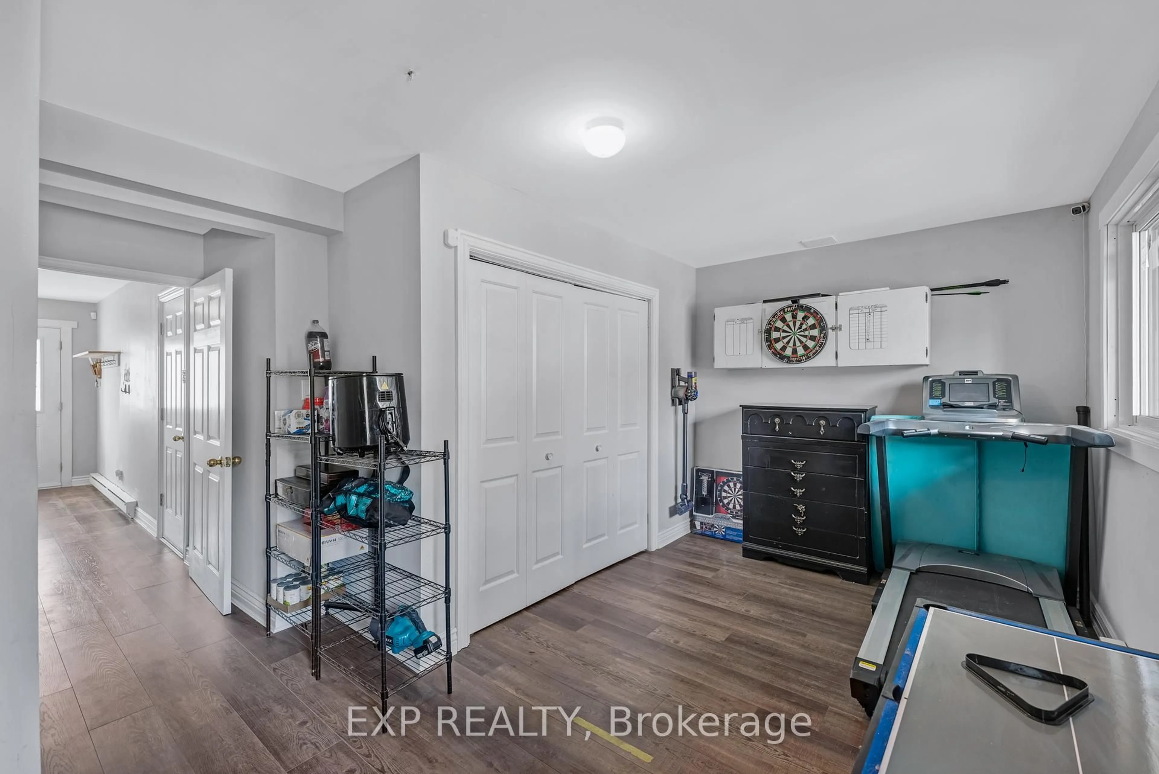 Unknown for 113 North St #2, Georgina Ontario L0E 1R0