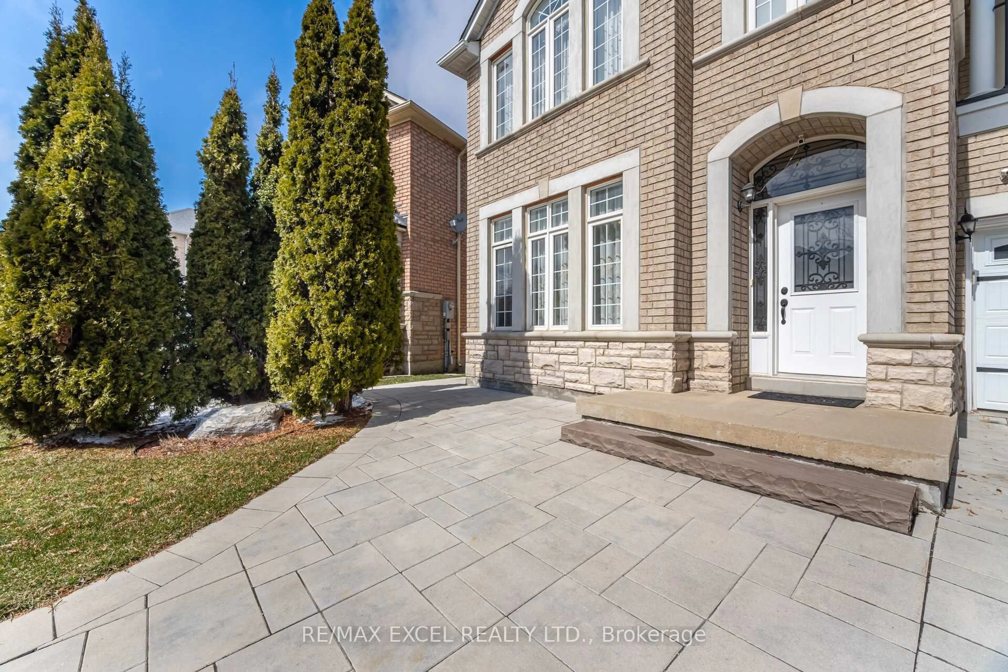 Home with brick exterior material, street for 29 Brass Dr, Richmond Hill Ontario L4E 4T3