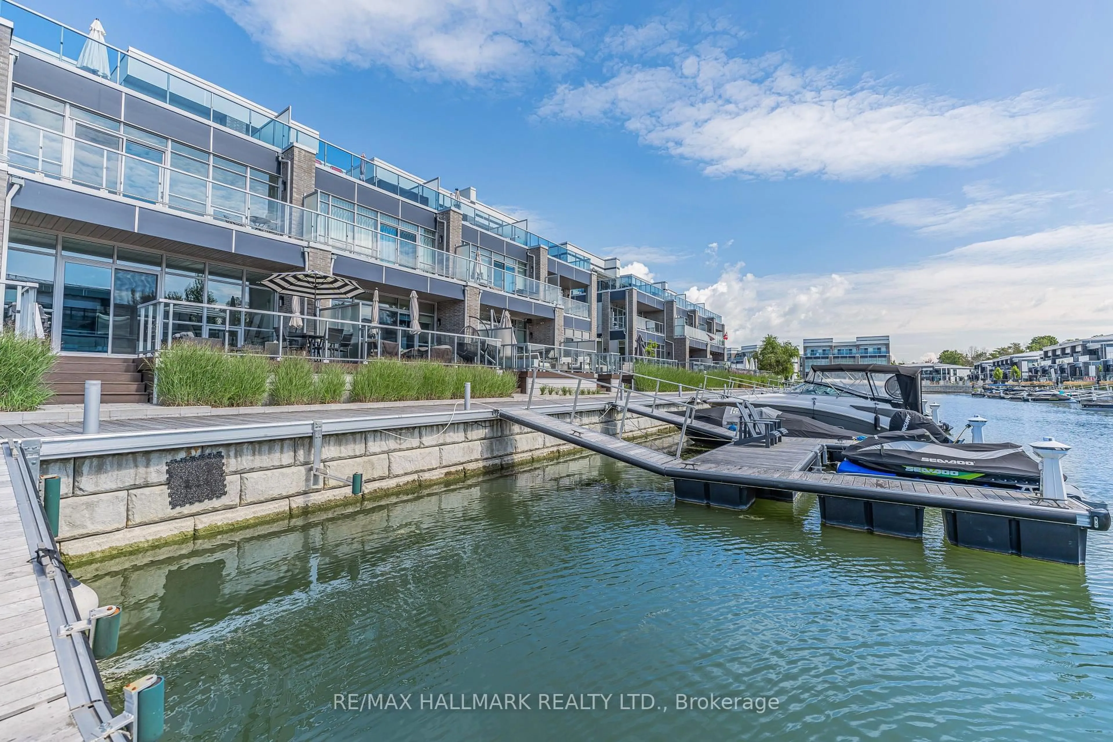 A pic from outside/outdoor area/front of a property/back of a property/a pic from drone, water/lake/river/ocean view for 3712 Ferretti Crt, Innisfil Ontario L9S 0N6