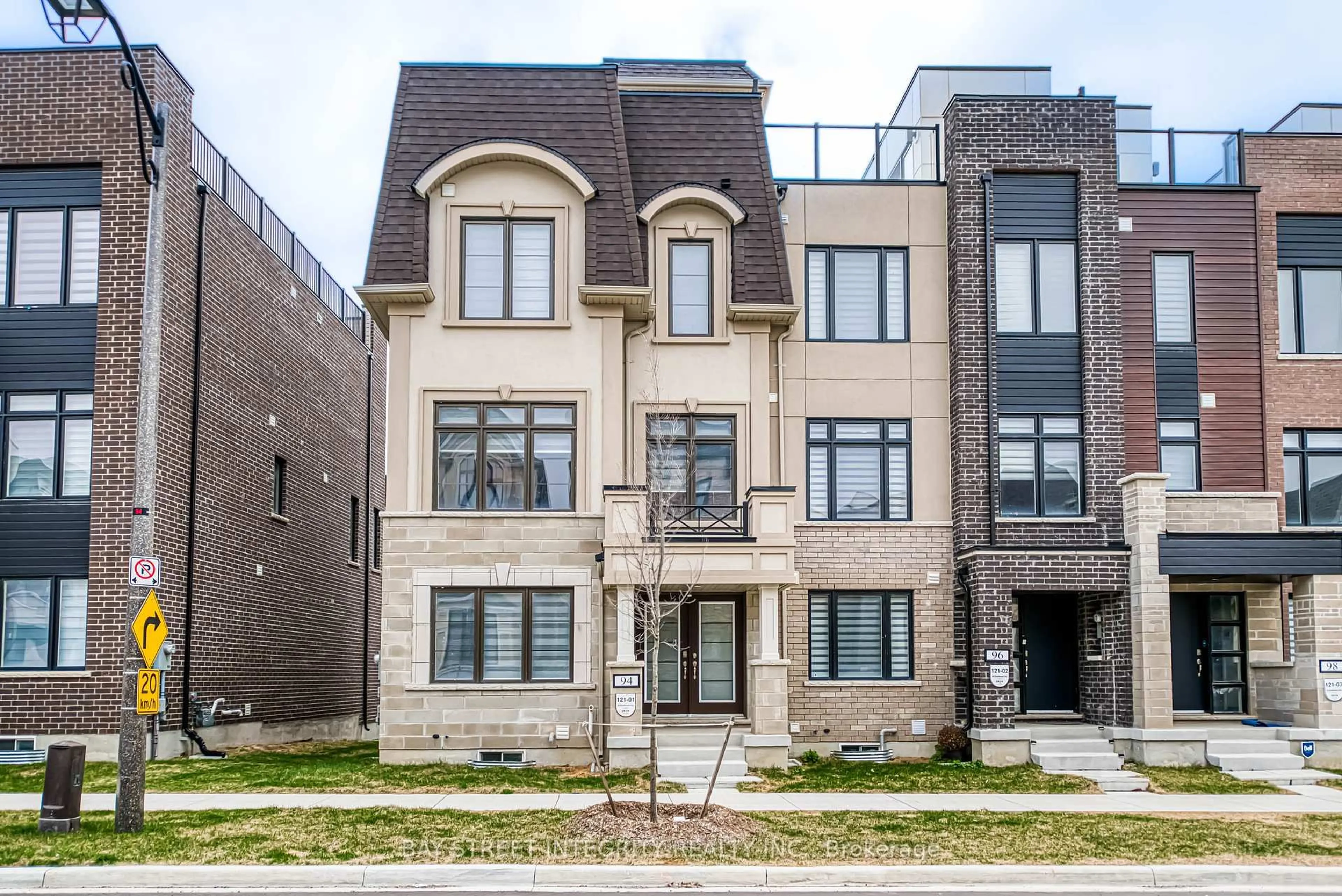 Home with brick exterior material, street for 94 Guardhouse Cres, Markham Ontario L6C 3J9