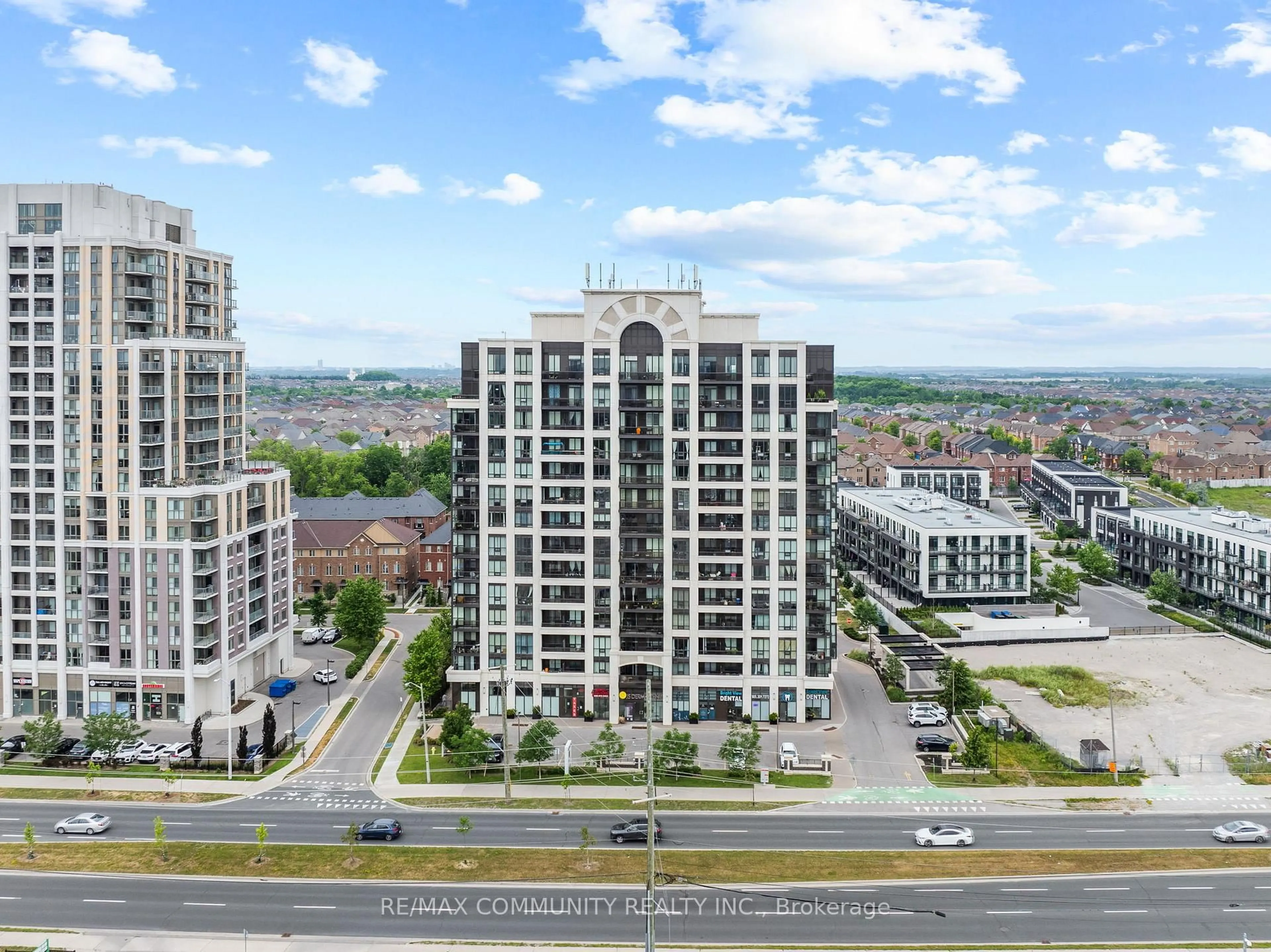 A pic from outside/outdoor area/front of a property/back of a property/a pic from drone, city buildings view from balcony for 9582 Markham Rd #307, Markham Ontario L6E 0H8