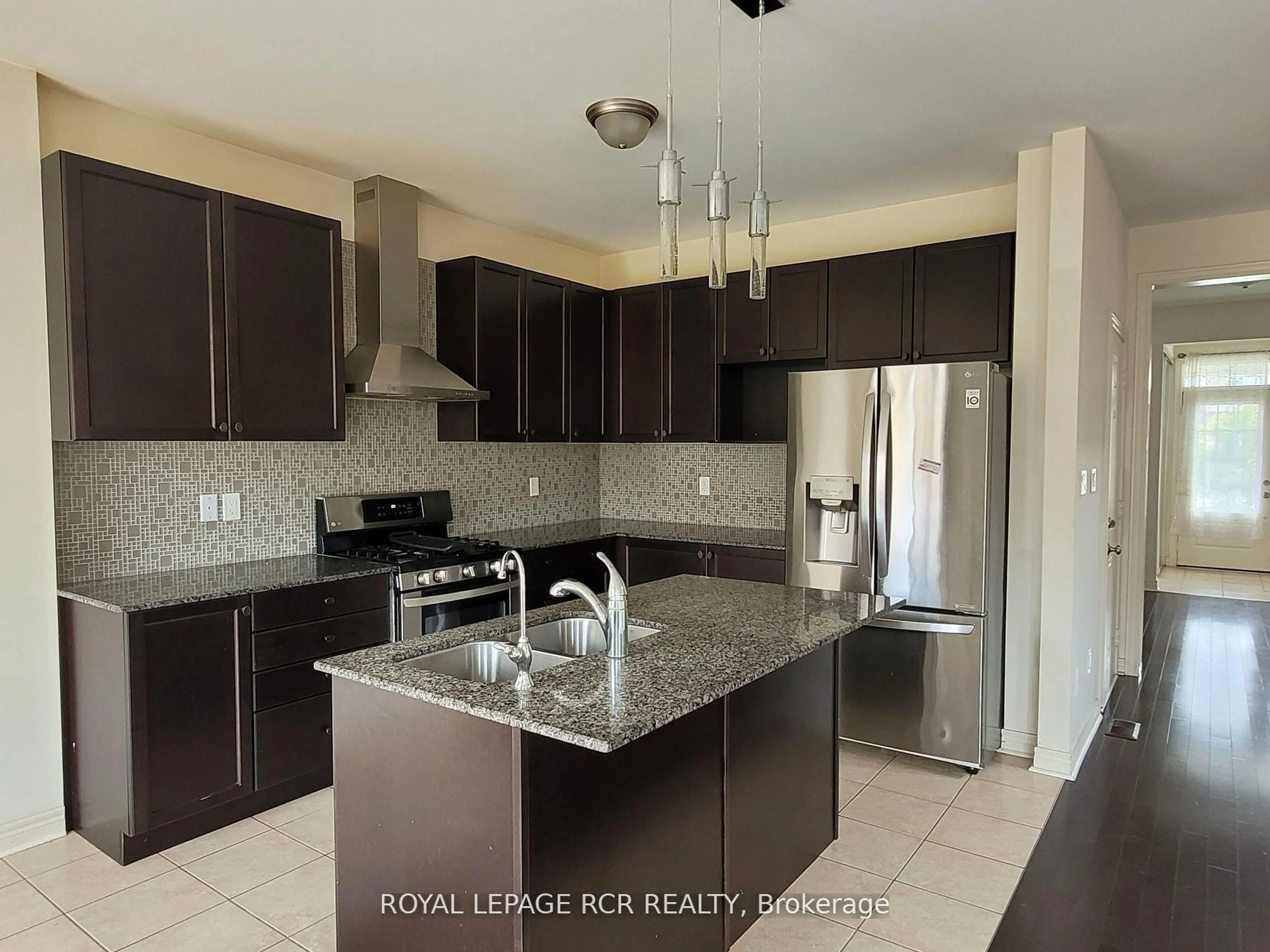 Open concept kitchen, ceramic/tile floor for 16 Prady Lane, New Tecumseth Ontario L0G 1W0