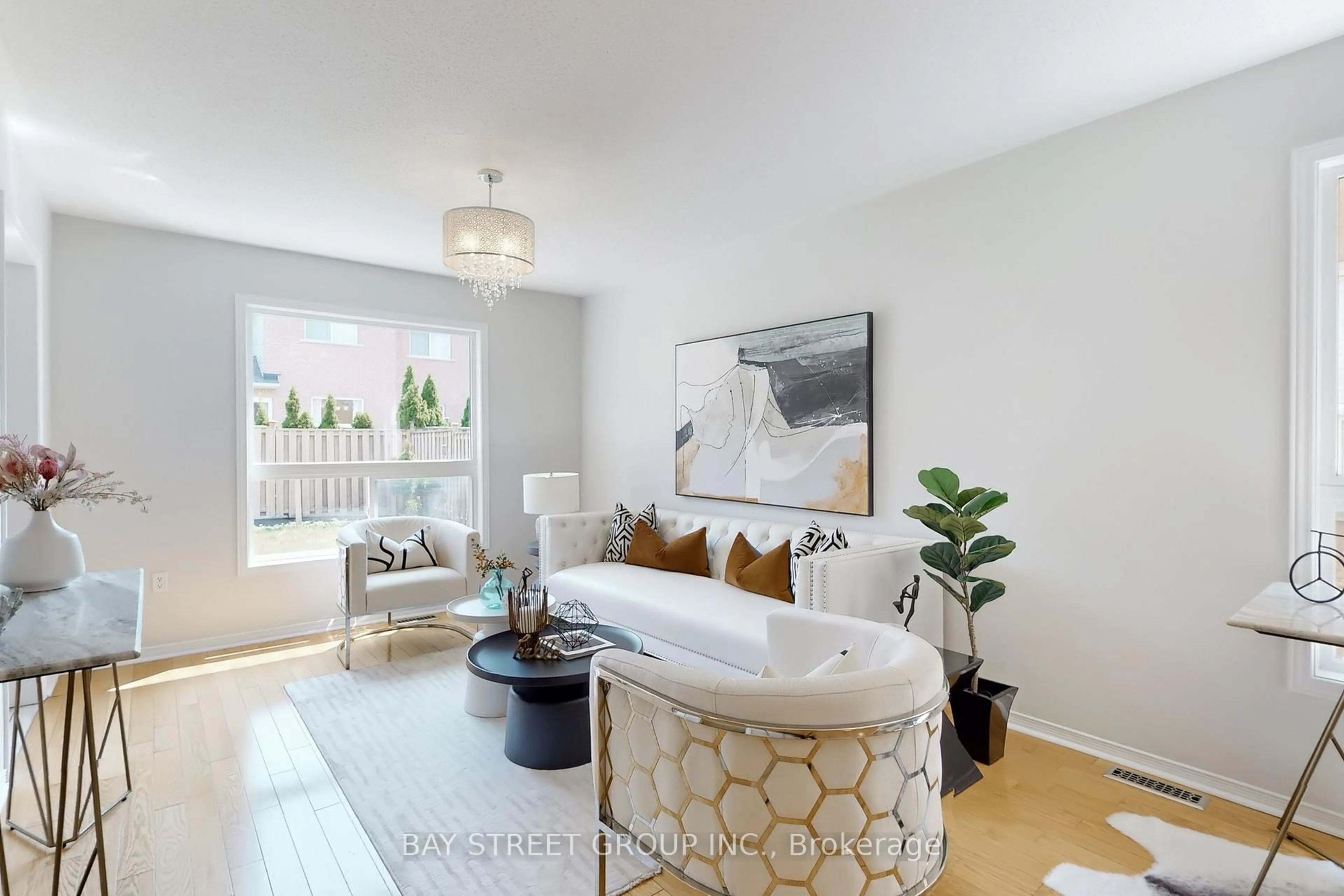 Living room with furniture, unknown for 53 Devonwood Dr, Markham Ontario L6C 3E9