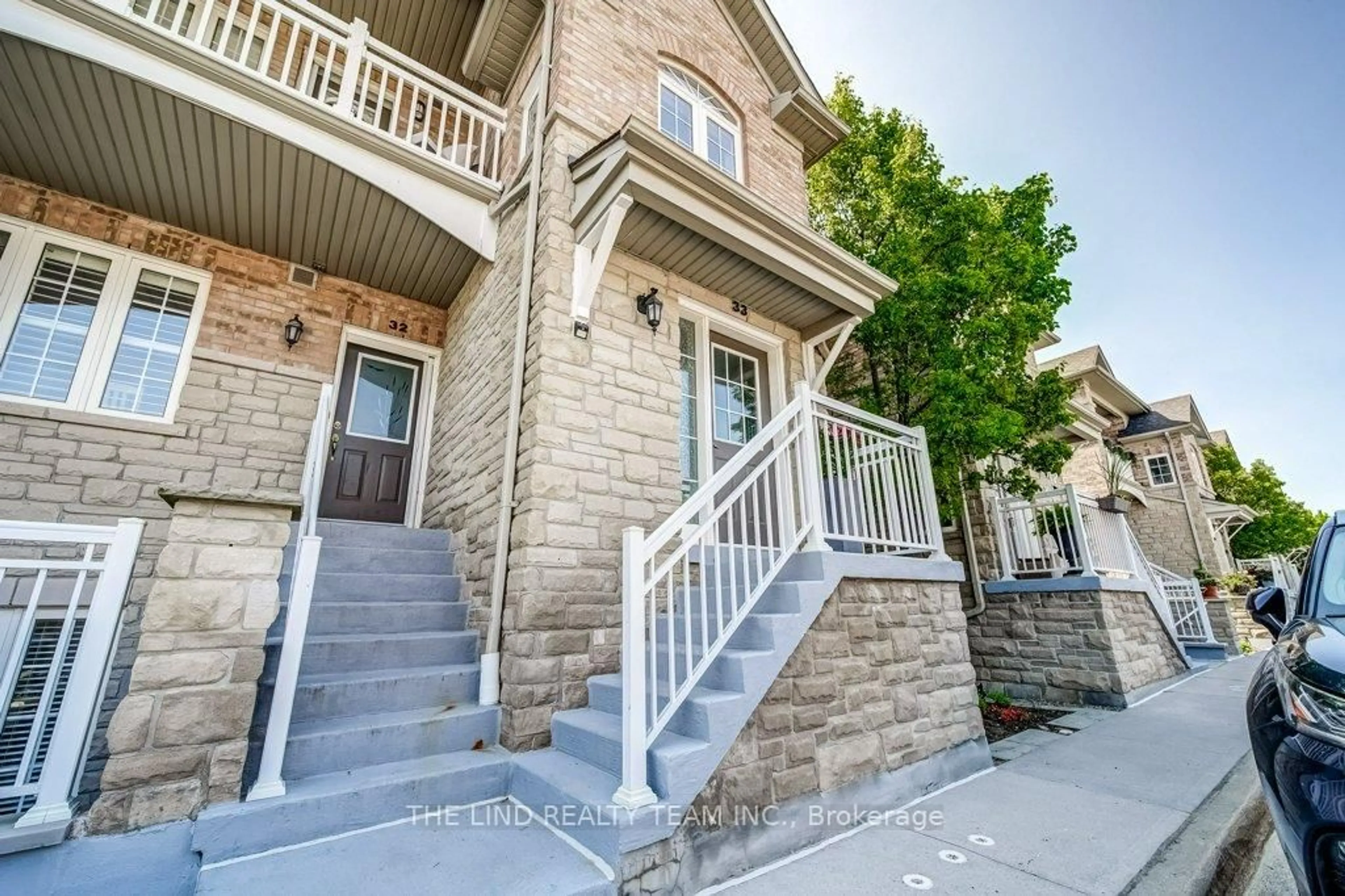 Unknown for 520 Silken Laumann Dr #33, Newmarket Ontario L3X 2S7
