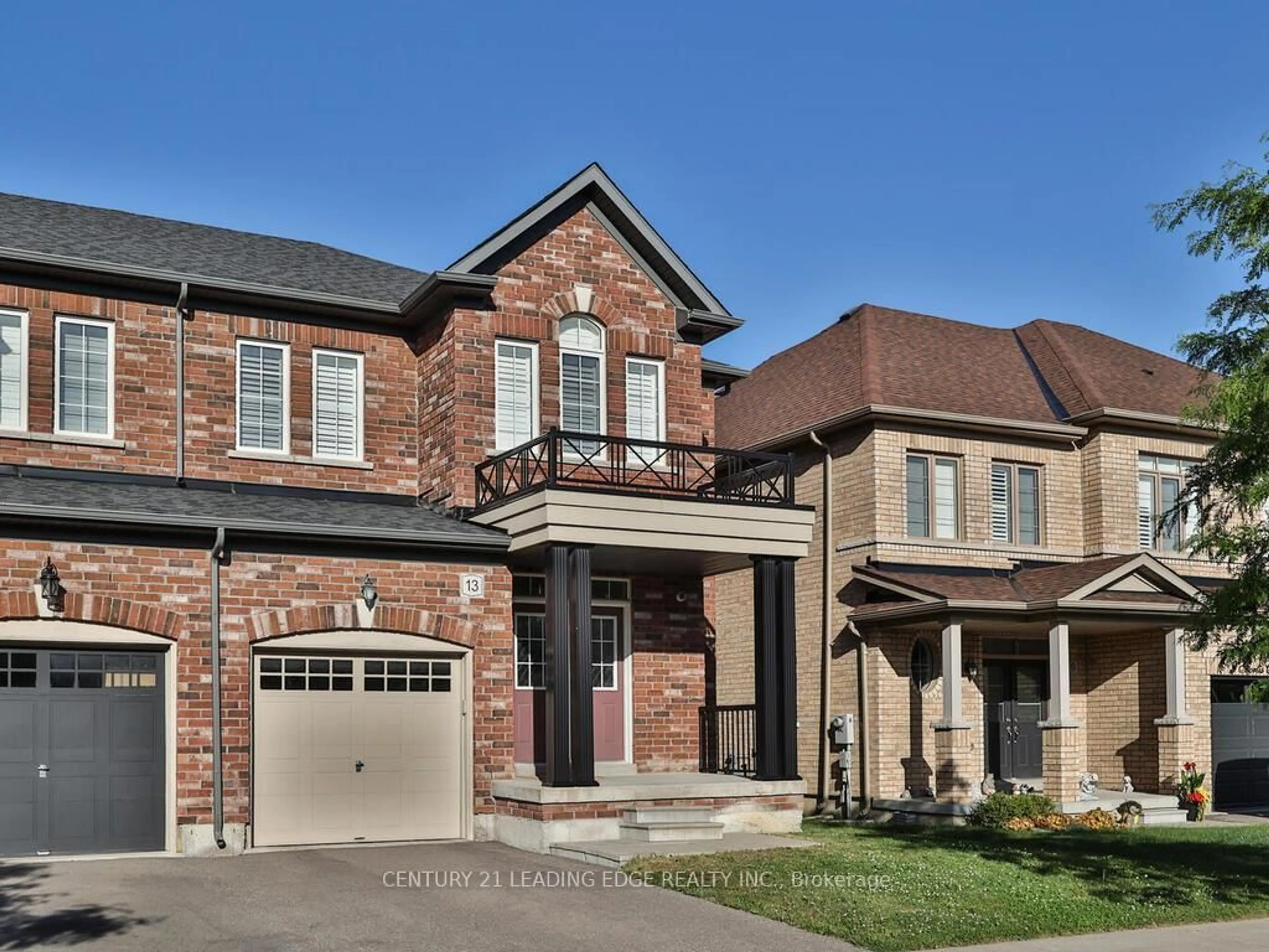 Home with brick exterior material, street for 13 FORTIS Cres, Bradford West Gwillimbury Ontario L3Z 0W2