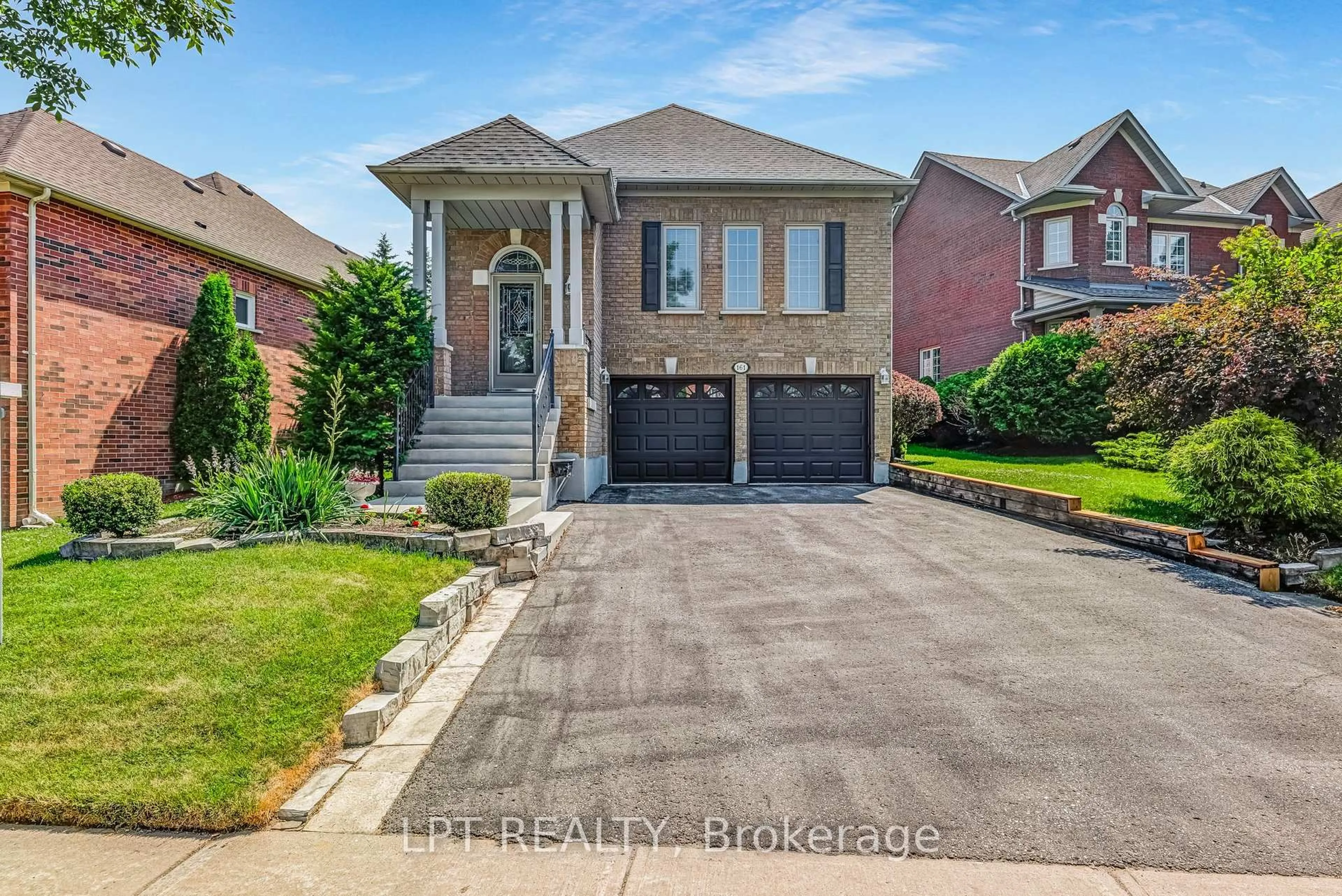 Home with brick exterior material, street for 161 Deerglen Terr, Aurora Ontario L4G 6Y4