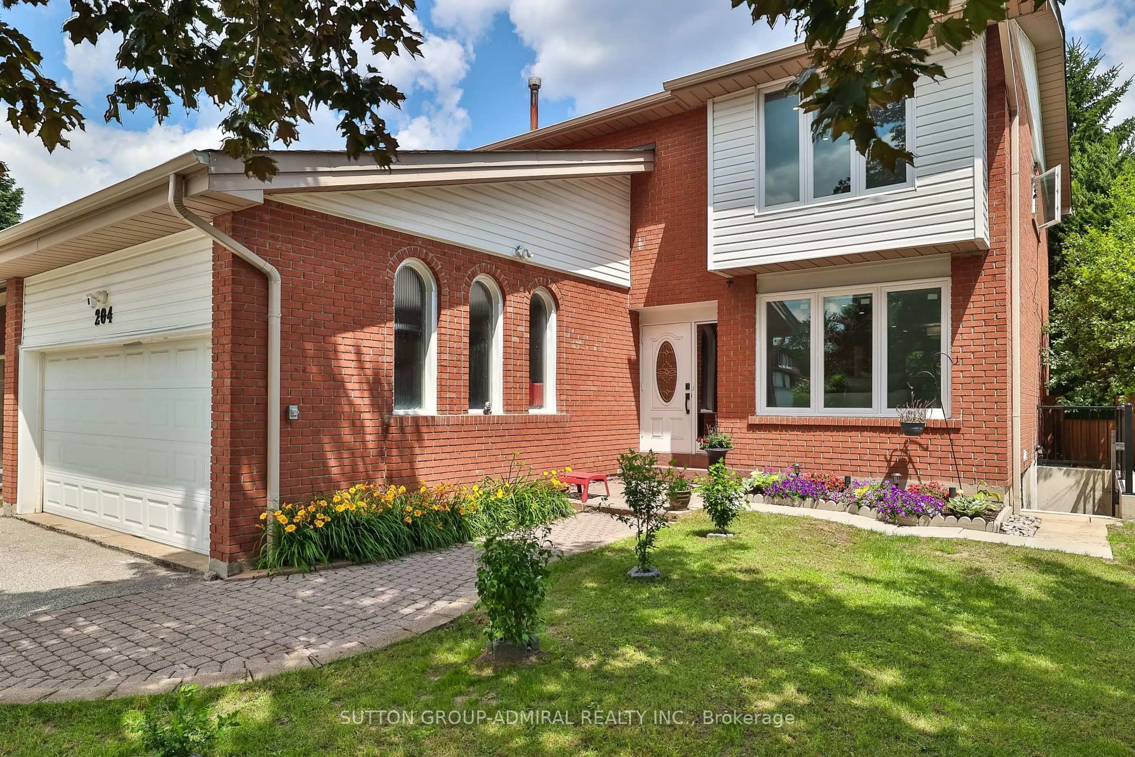 Home with brick exterior material, street for 204 Willowbrook Rd, Markham Ontario L3T 5L6