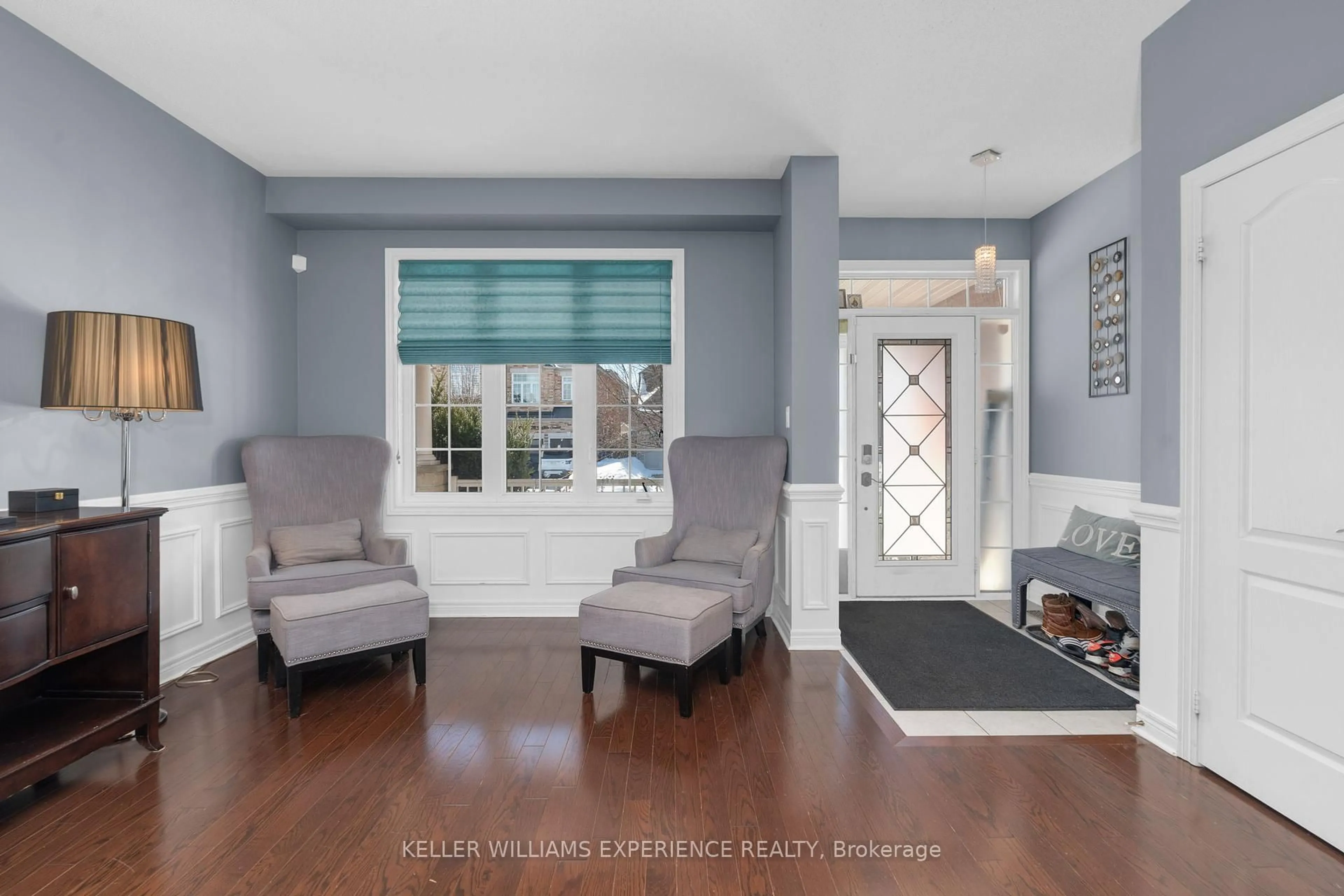 Indoor entryway for 23 Mccann Cres, Bradford West Gwillimbury Ontario L3Z 0G6