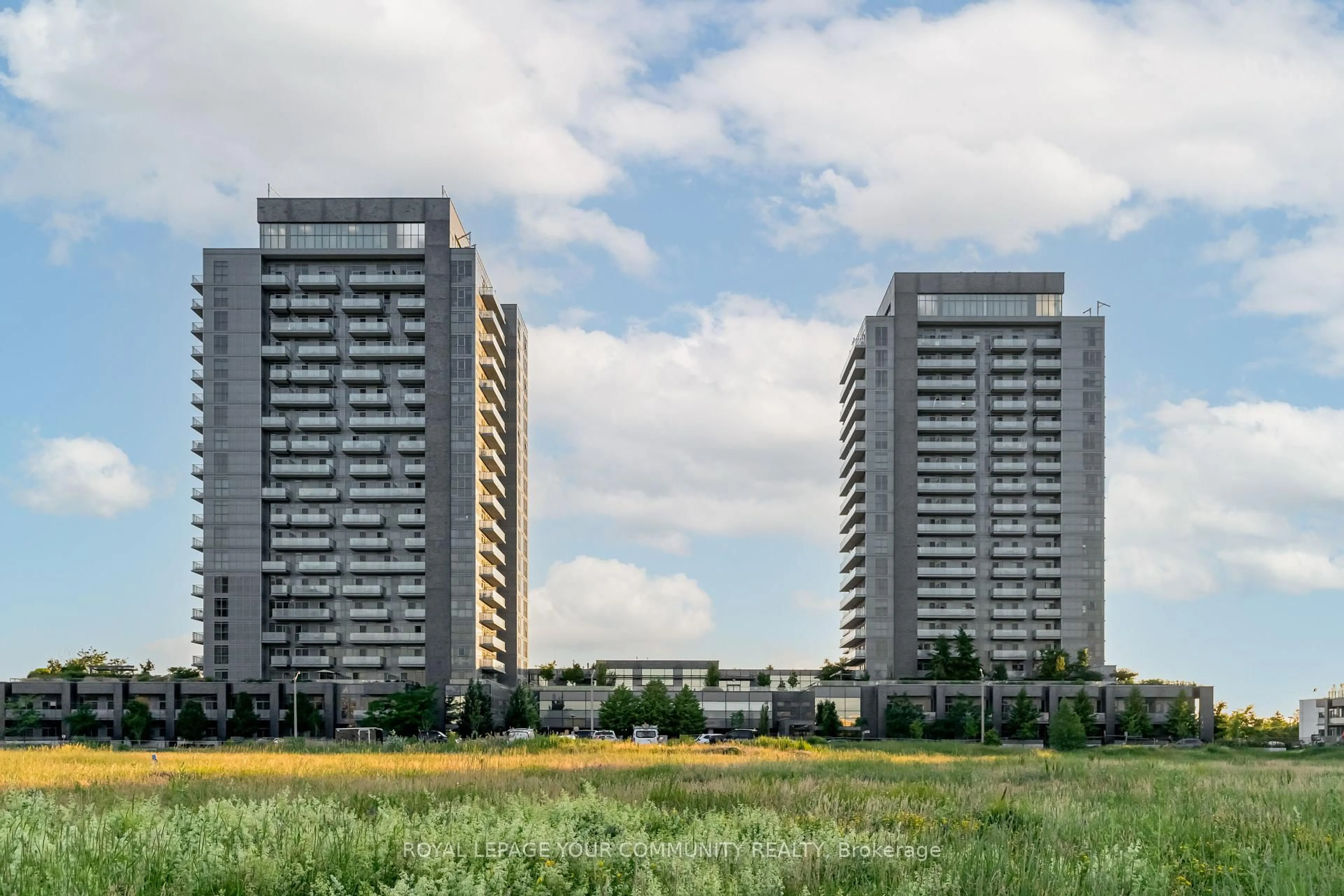 Unknown for 65 Oneida Cres #109, Richmond Hill Ontario L4B 0G9