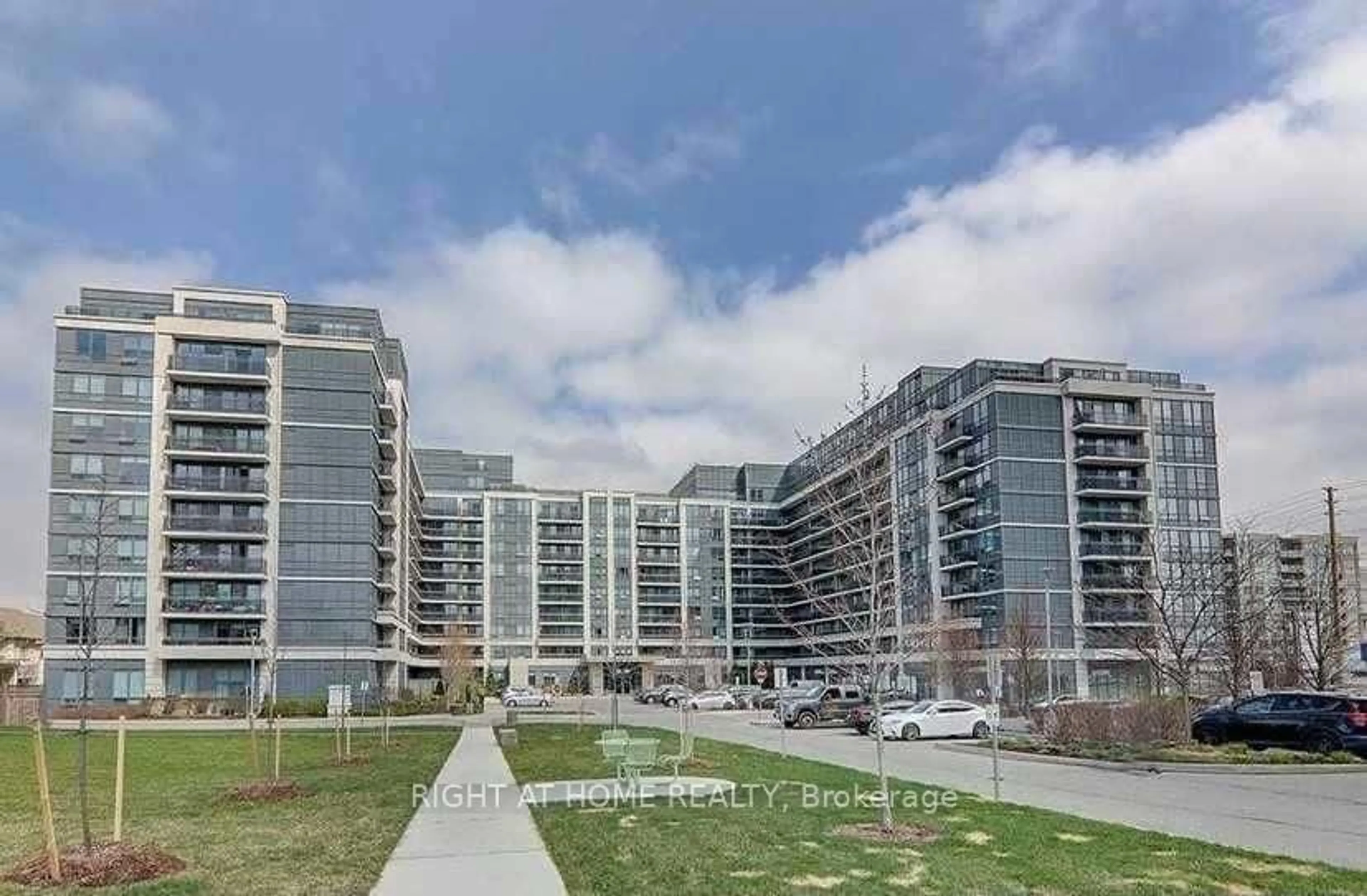 Blurry image for 376 Highway 7 #1007, Richmond Hill Ontario L4B 0C7