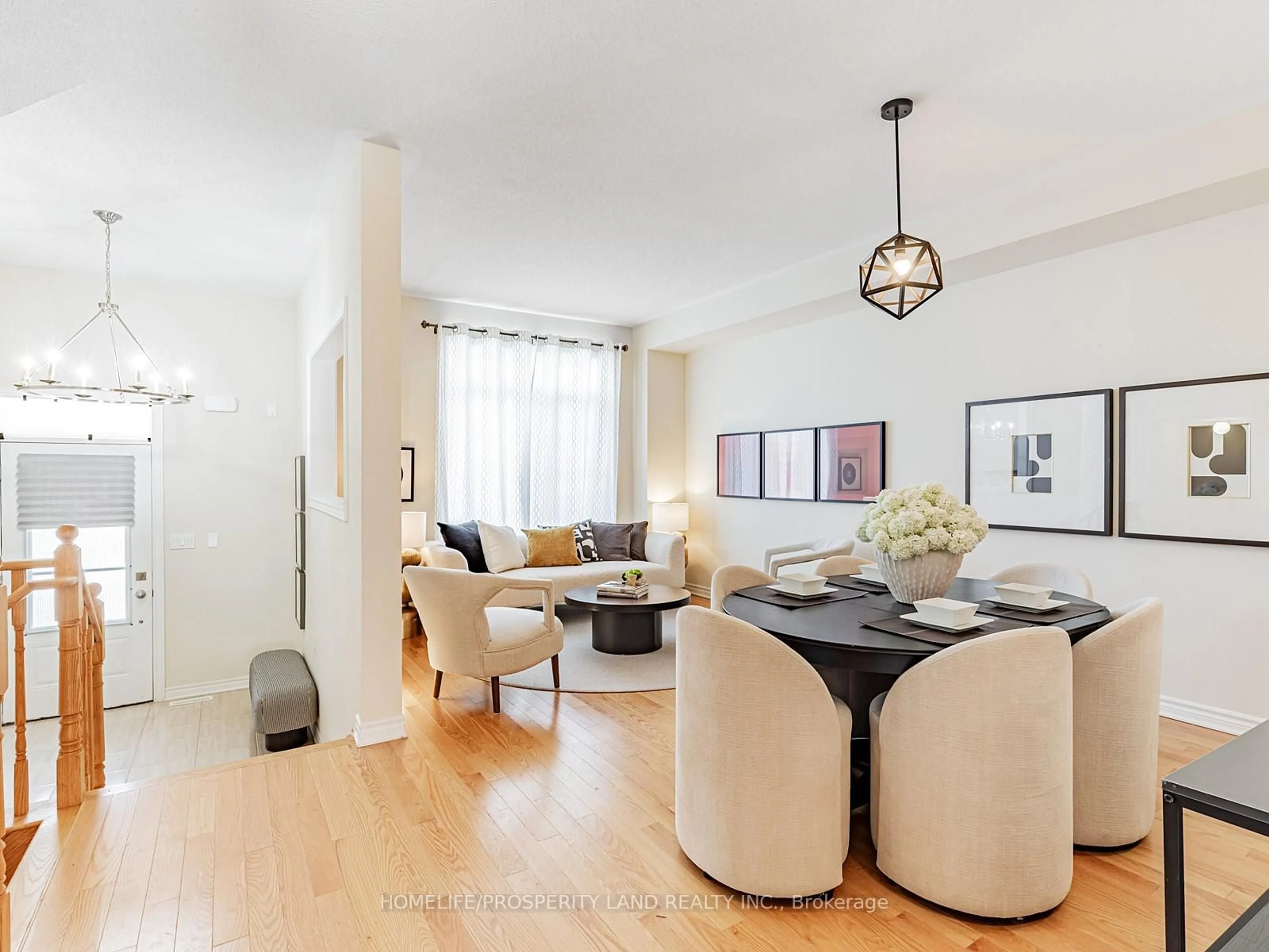 Living room with furniture, unknown for 15 Walter Proctor Rd, East Gwillimbury Ontario L9N 0P1