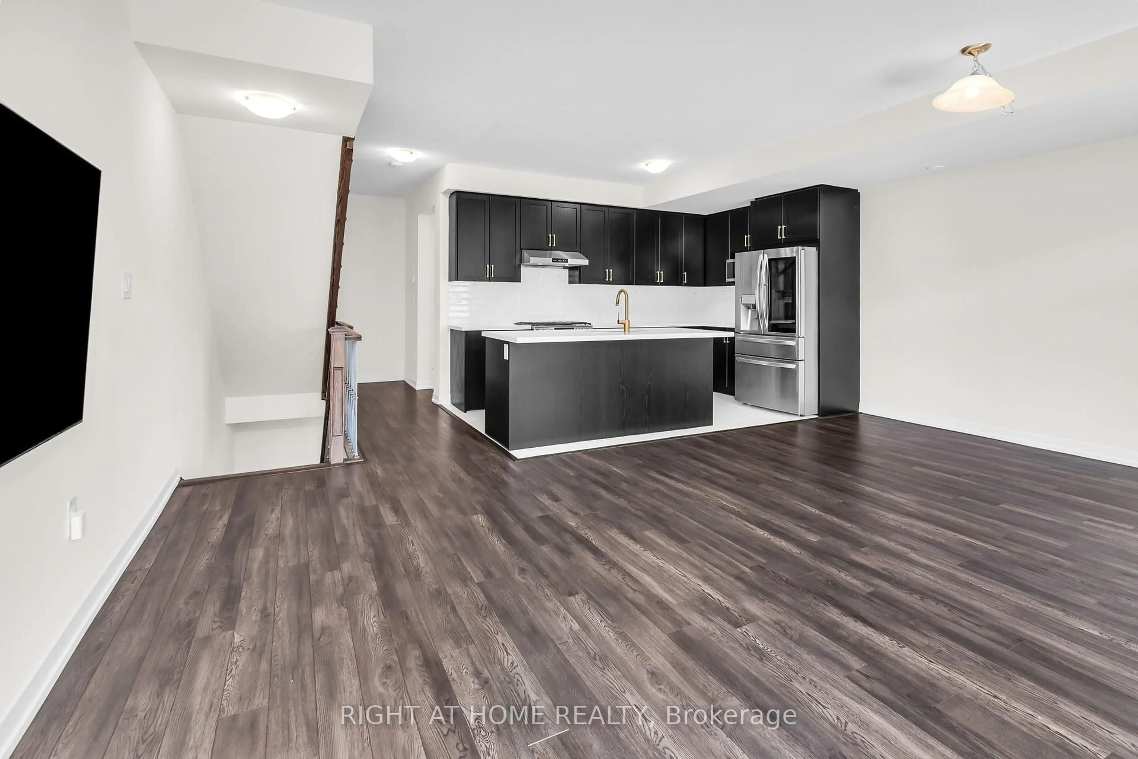 Open concept kitchen, unknown for 84 Riley Reed Lane, Richmond Hill Ontario L4S 0M3