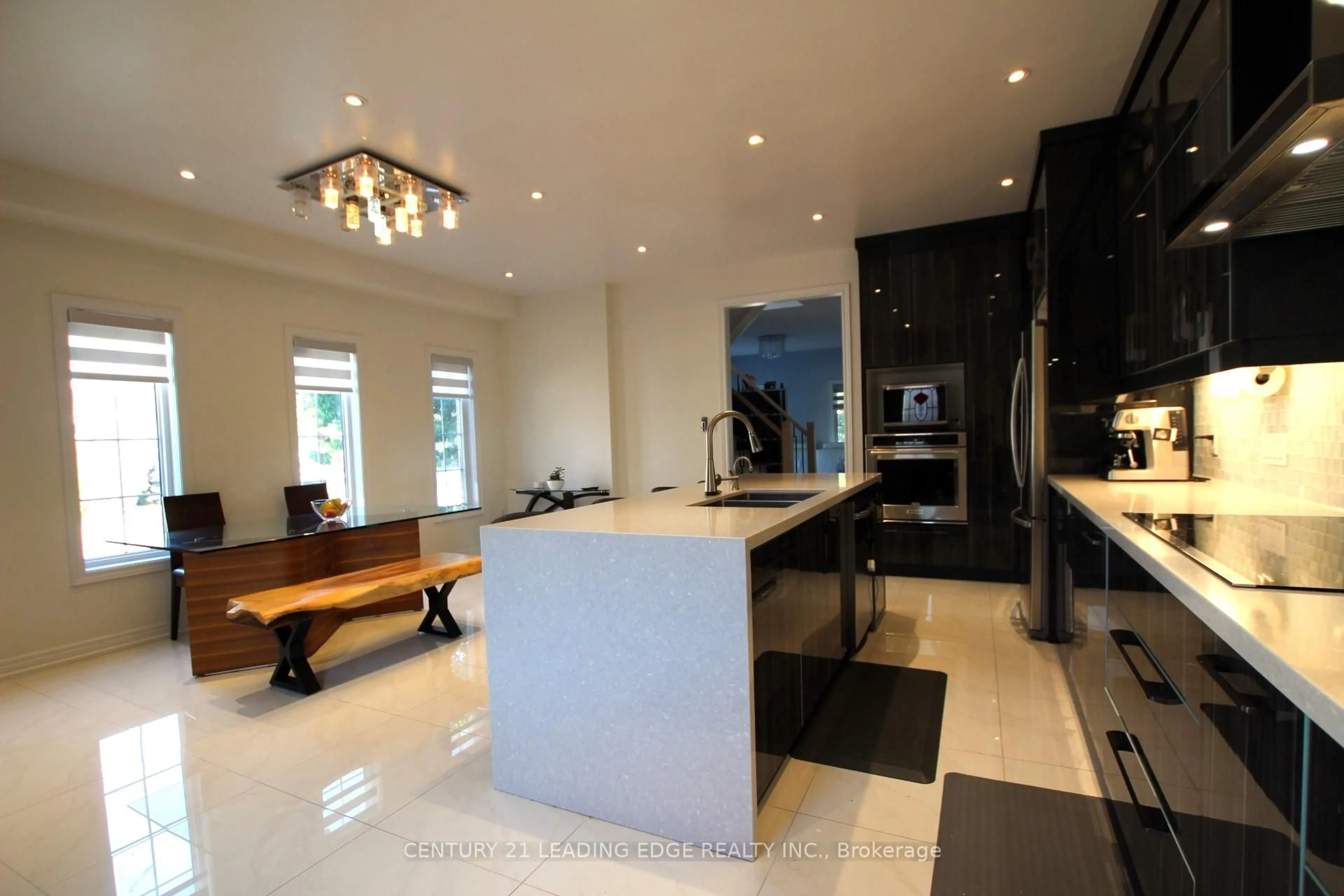 Open concept kitchen, ceramic/tile floor for 648 South Unionville Ave, Markham Ontario L3R 8V1