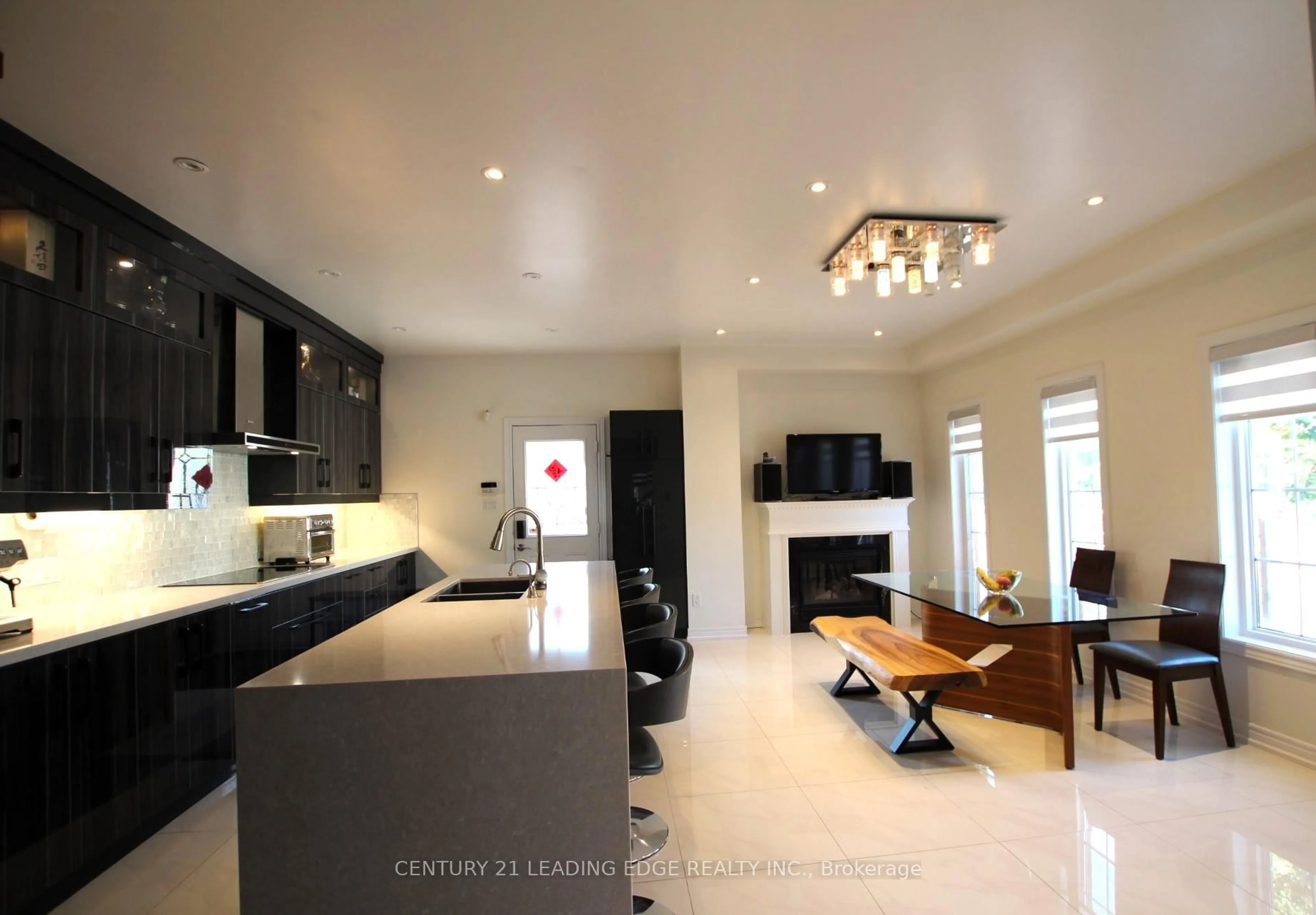 Contemporary kitchen, unknown for 648 South Unionville Ave, Markham Ontario L3R 8V1