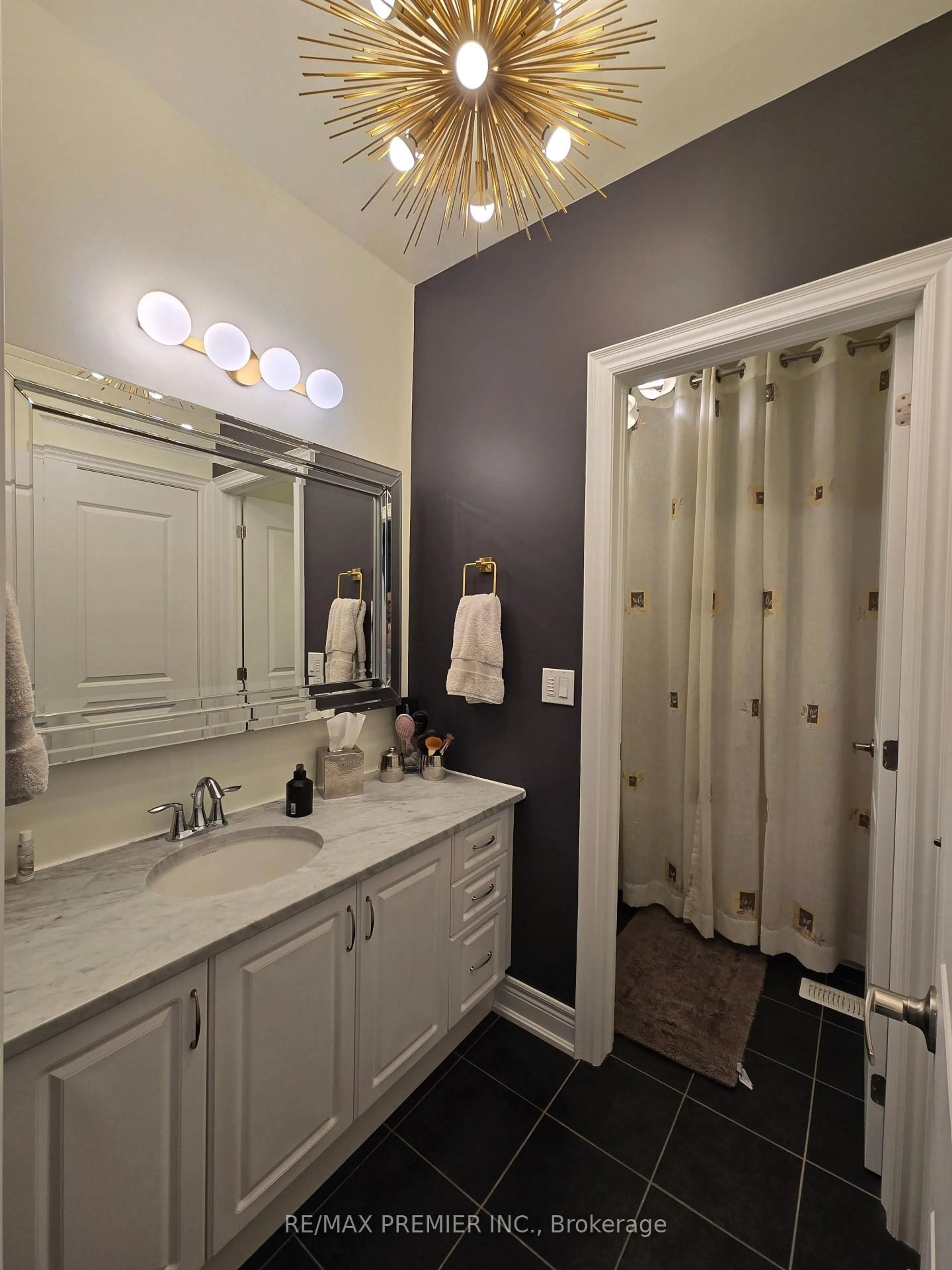 Contemporary bathroom, ceramic/tile floor for 348 Poetry Dr, Vaughan Ontario L4H 3W8